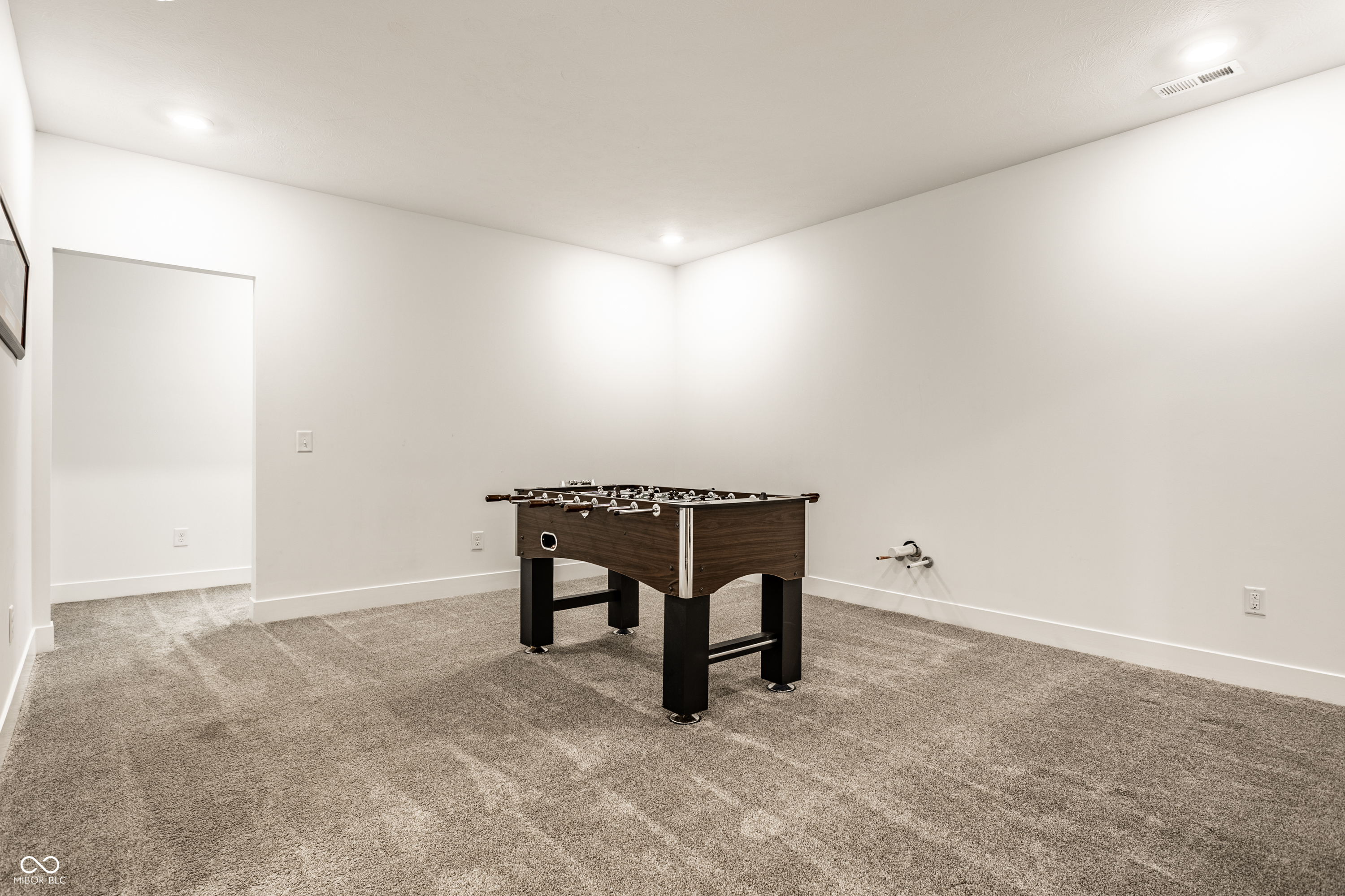 10216 Edgerton Lane