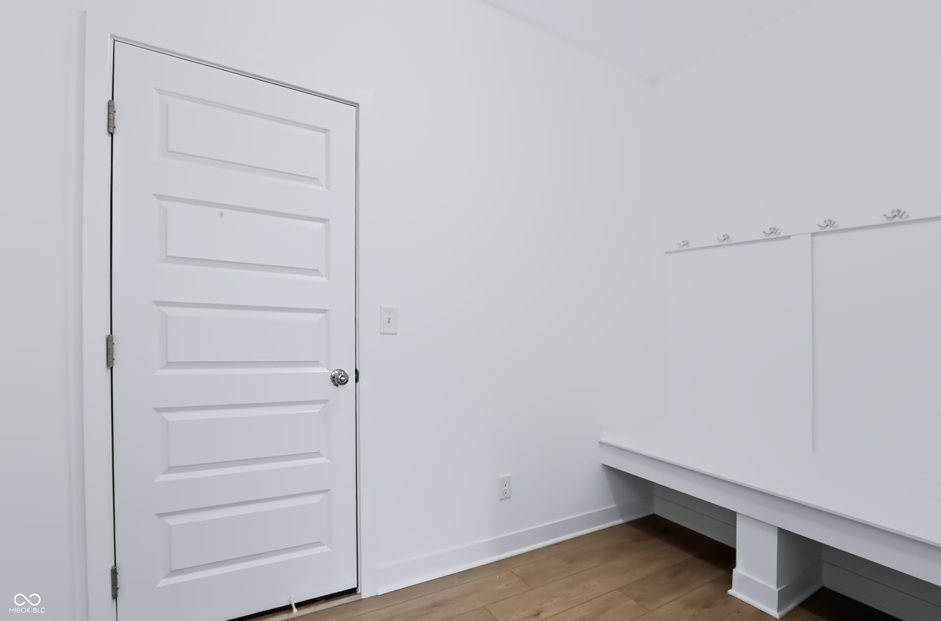 1558 Hickory Lane