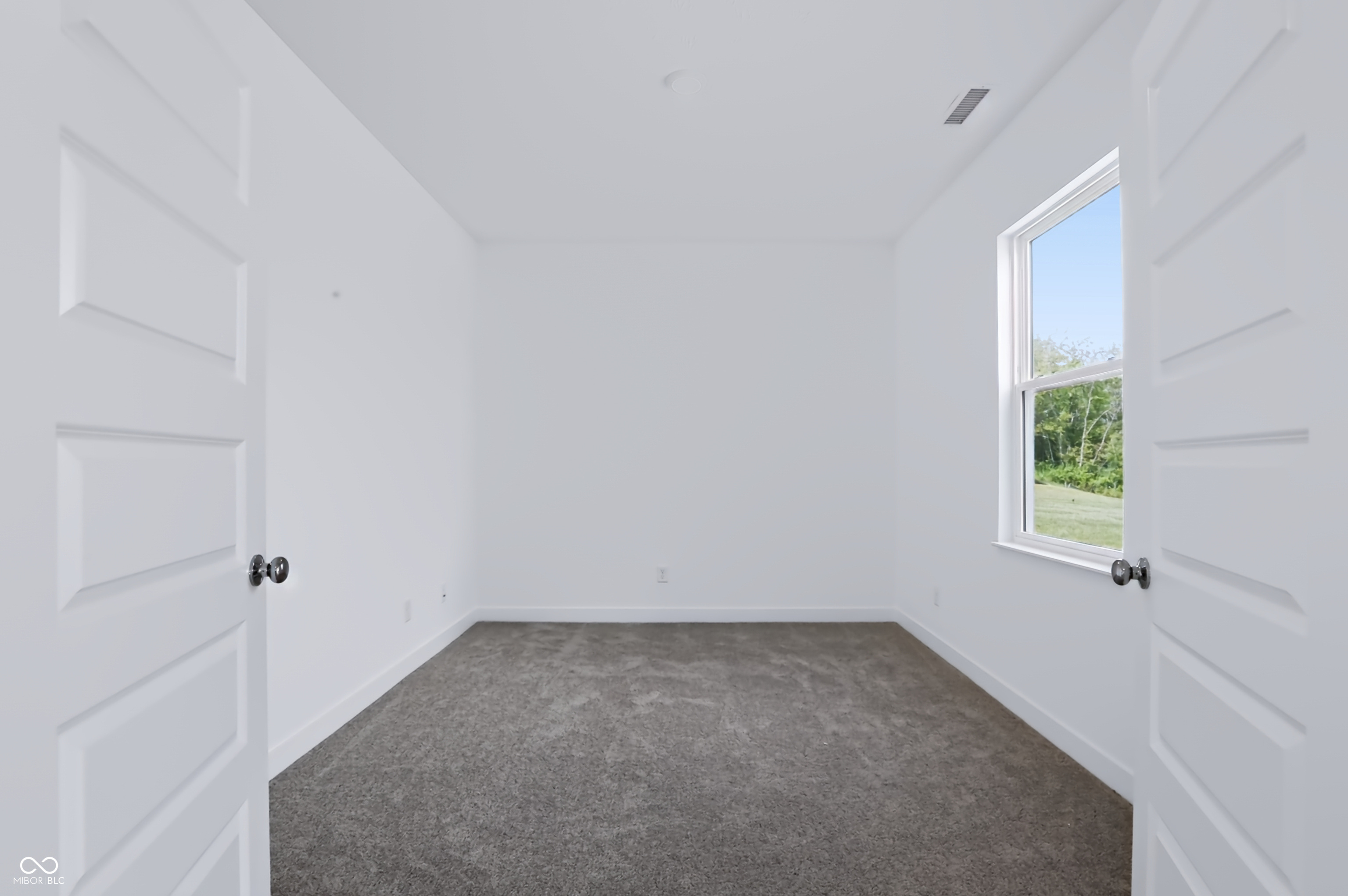 1558 Hickory Lane