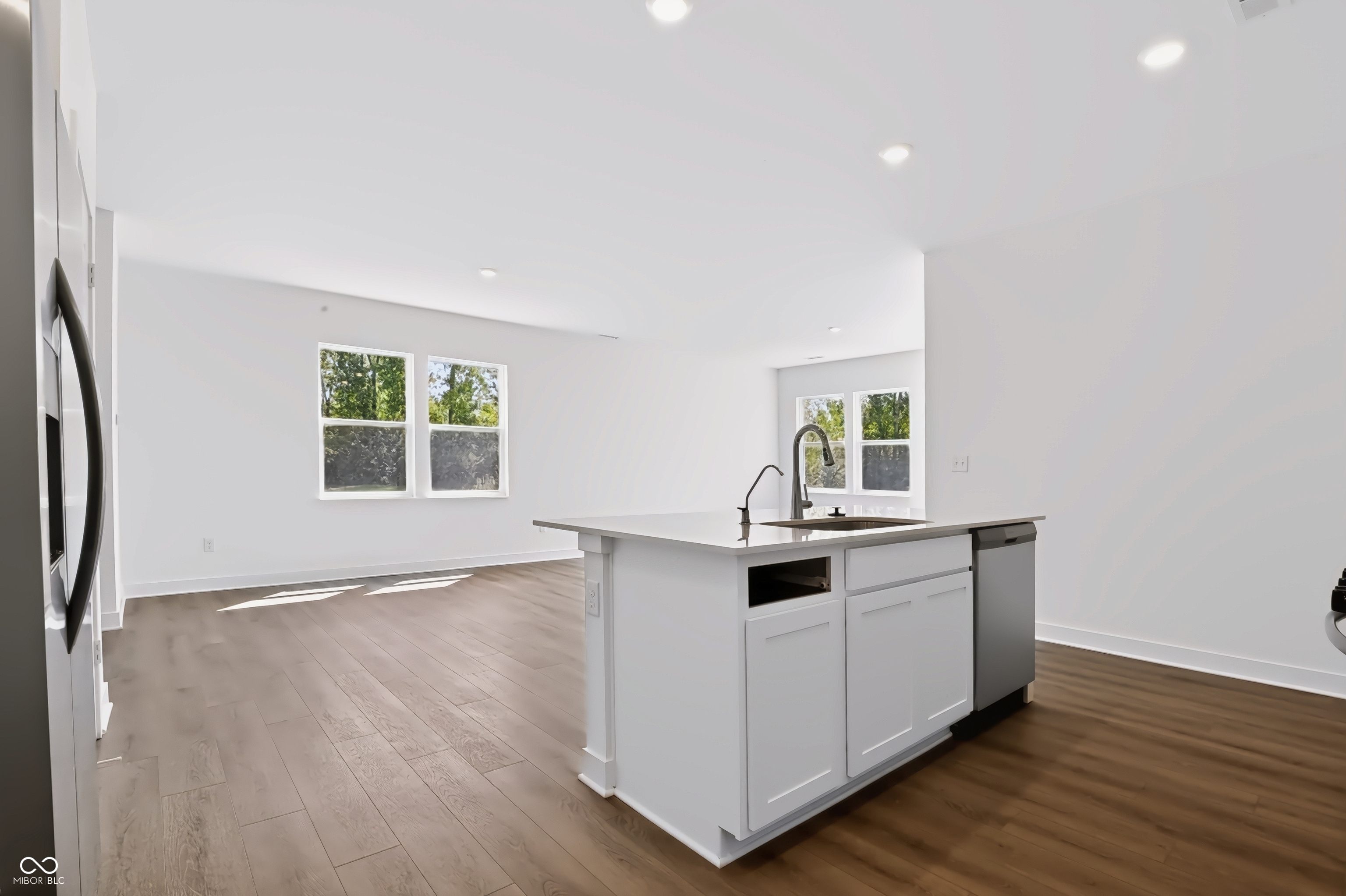 9059 Noble Heights Lane