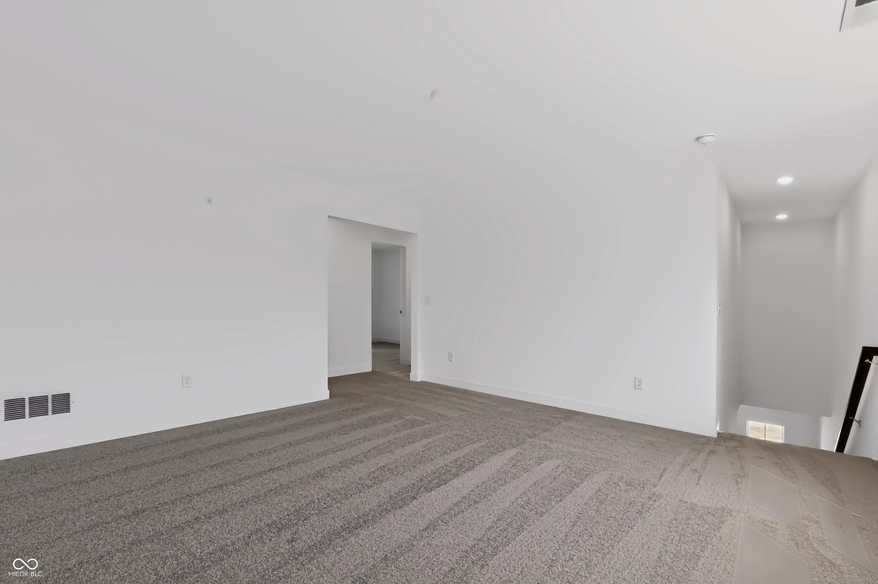 9059 Noble Heights Lane