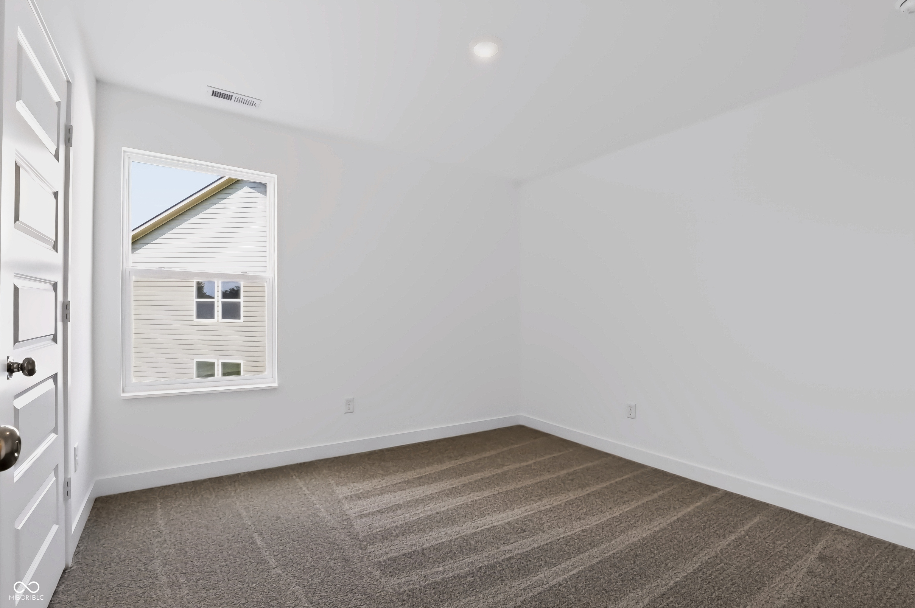 9059 Noble Heights Lane