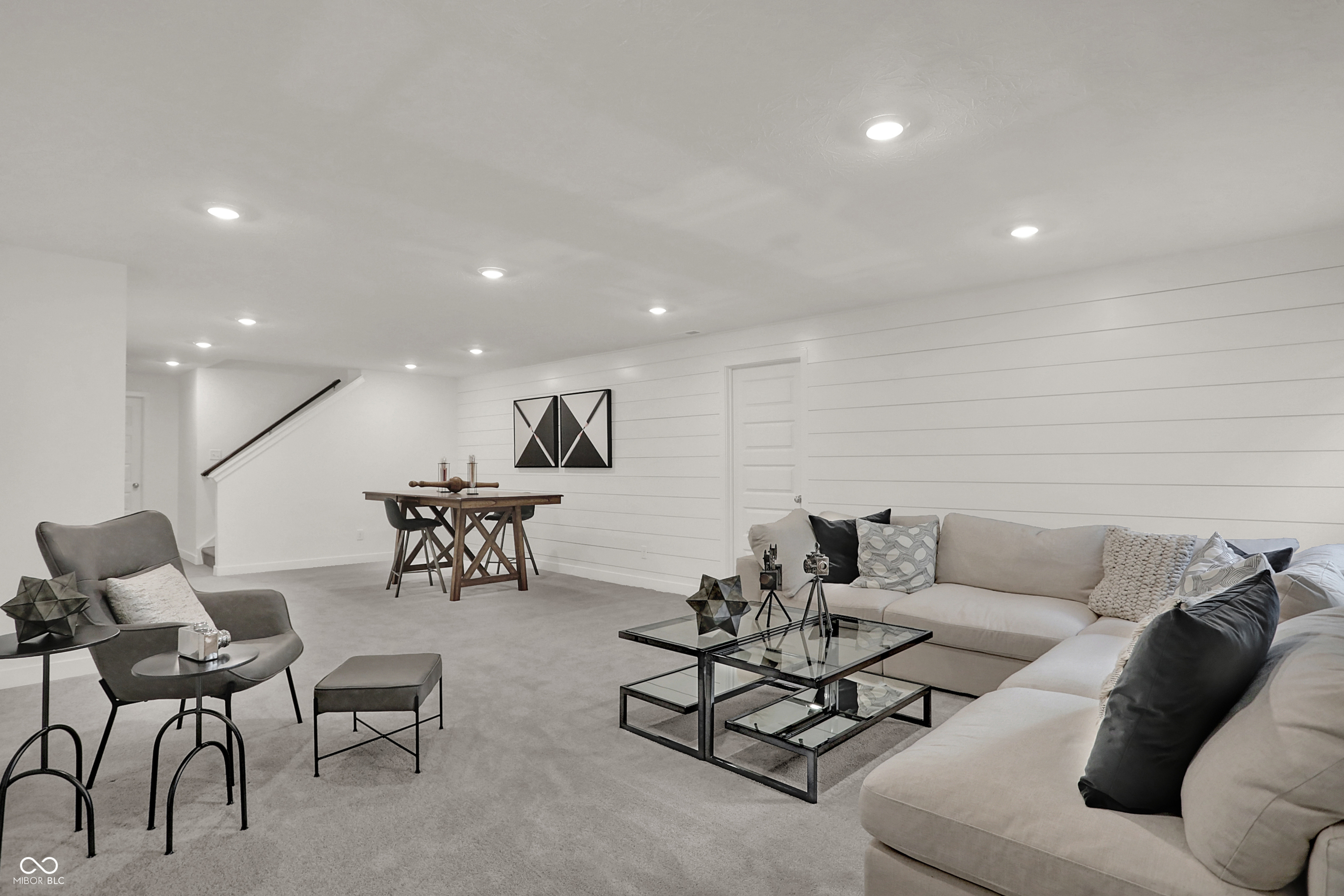 16817 Reed Drive
