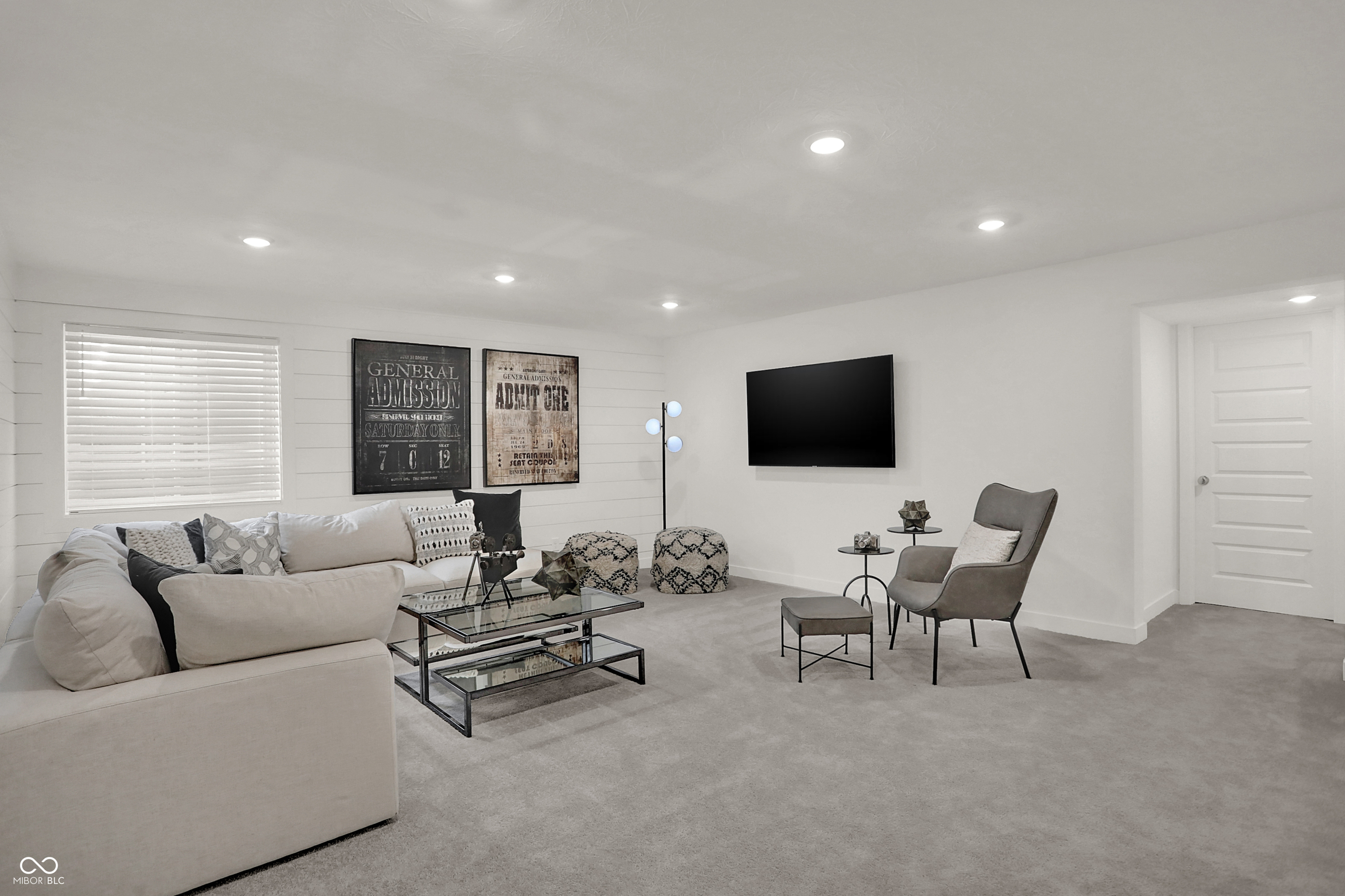 16817 Reed Drive