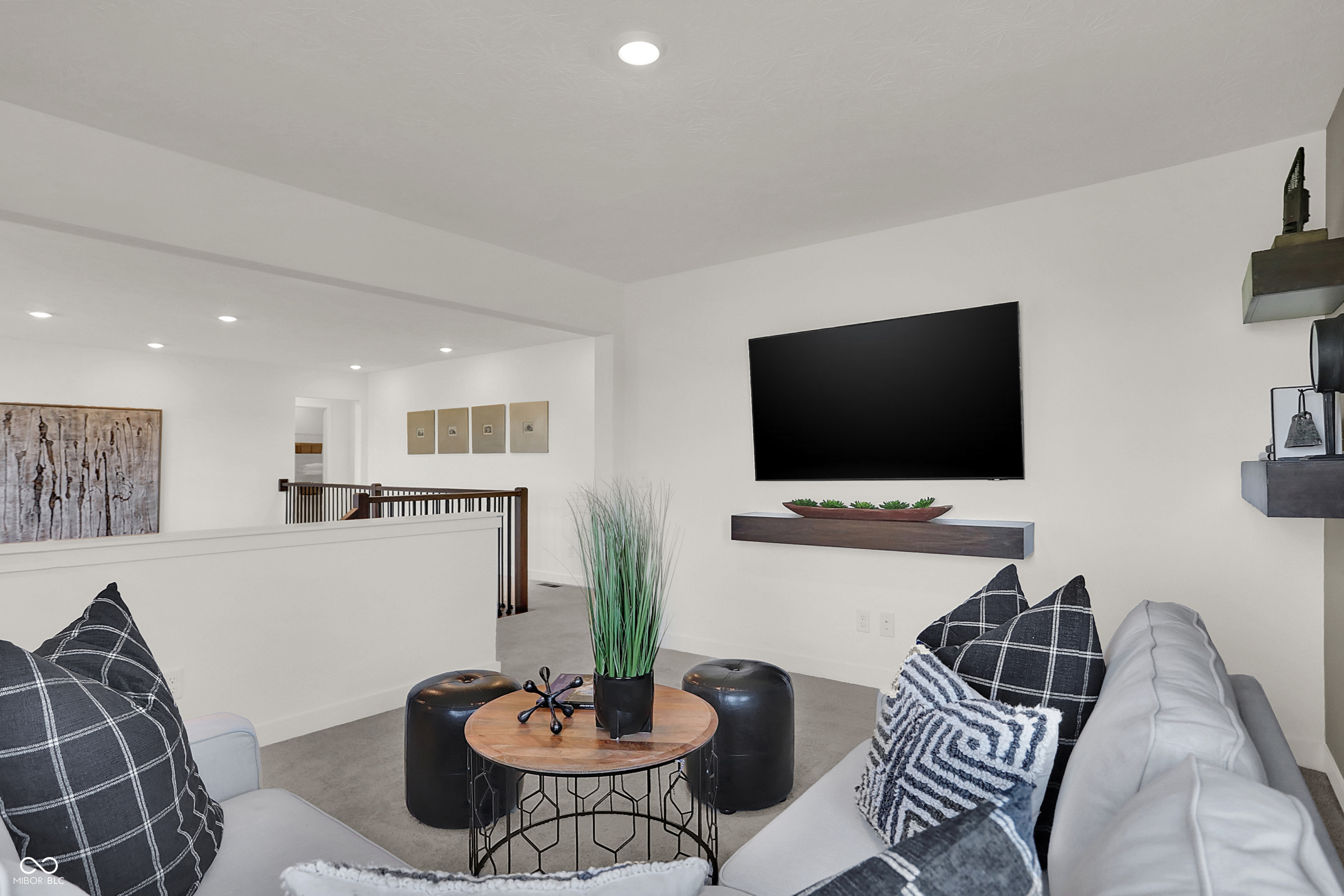 16817 Reed Drive