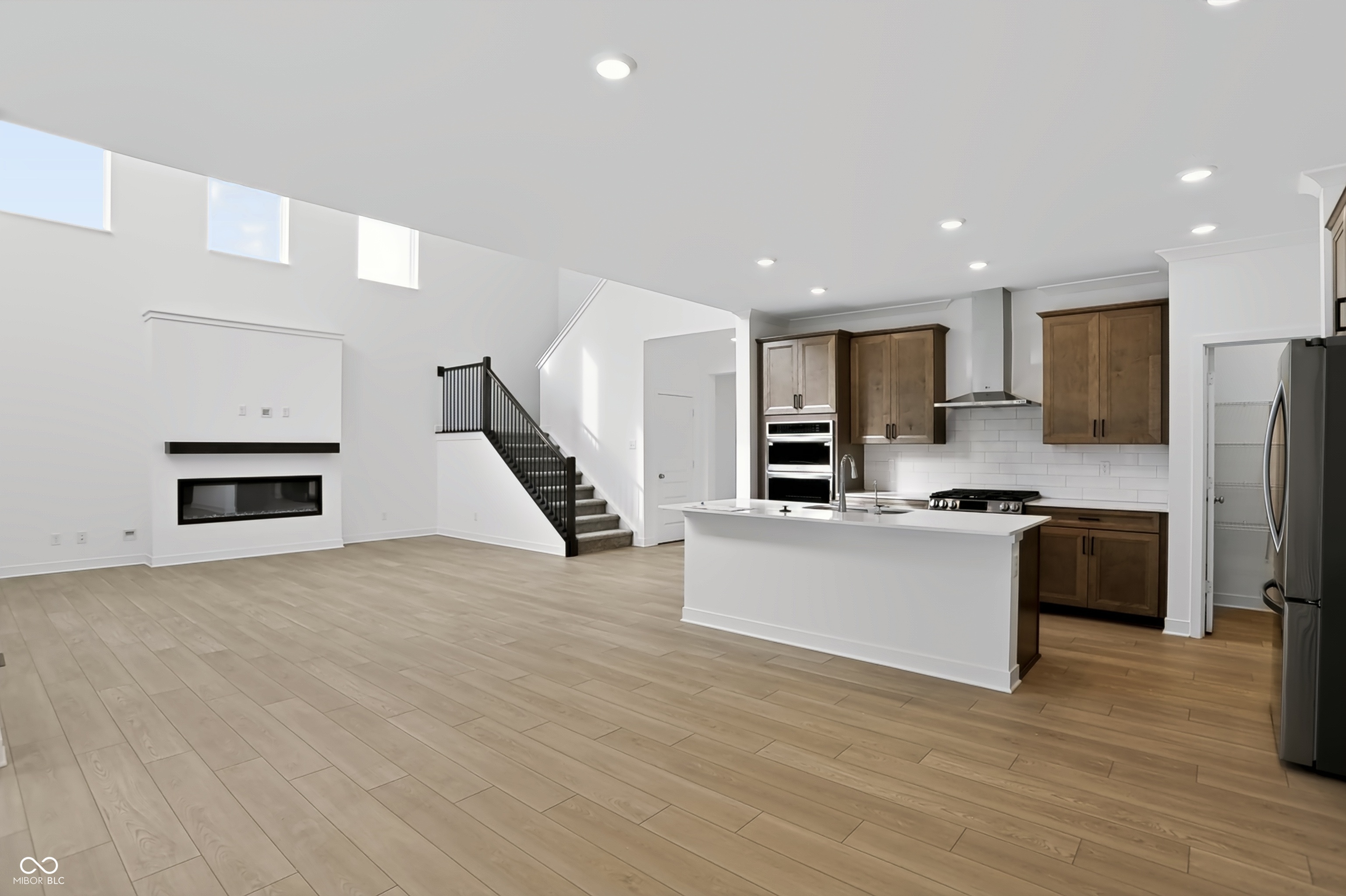19609 Hazelnut Boulevard