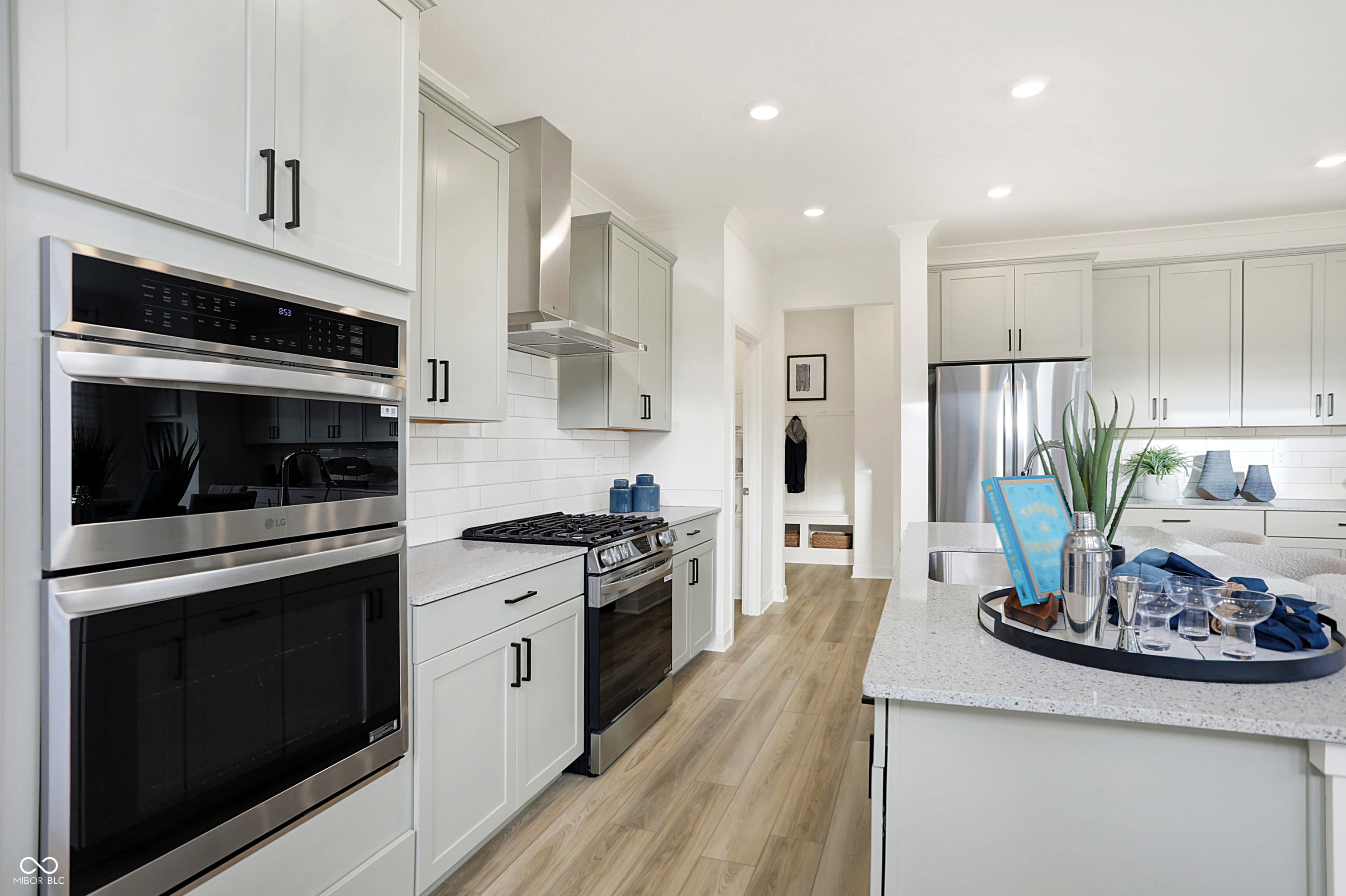 19609 Hazelnut Boulevard