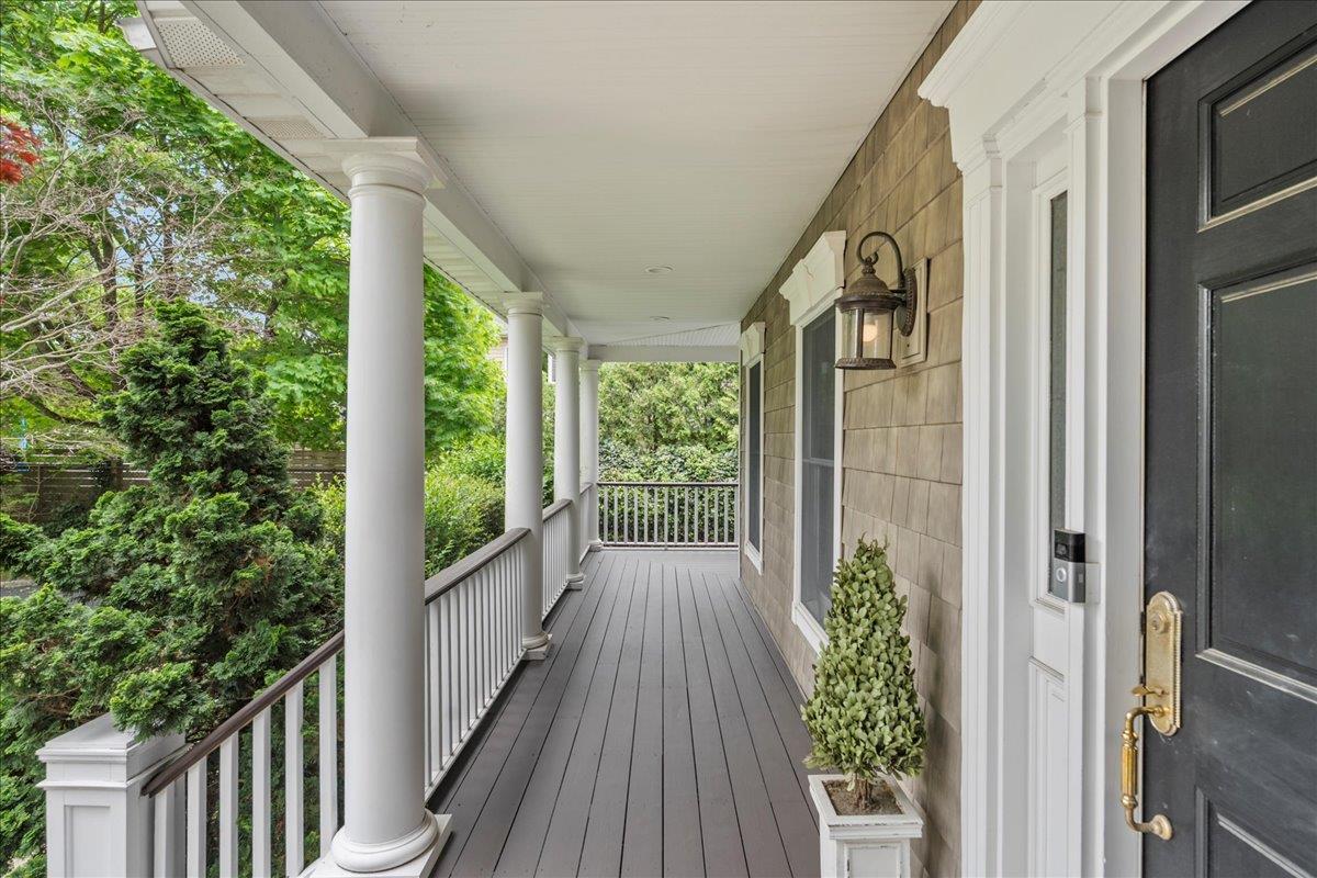 40 Carlisle Lane