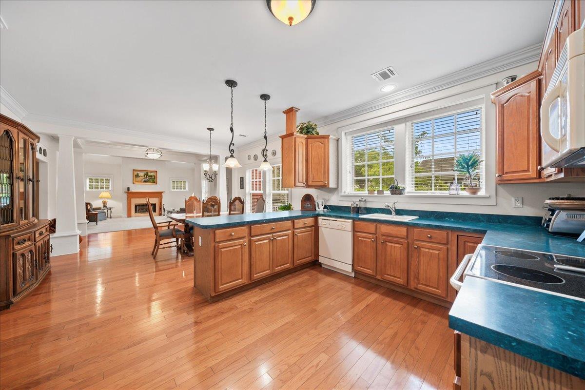 10 Cottage Drive