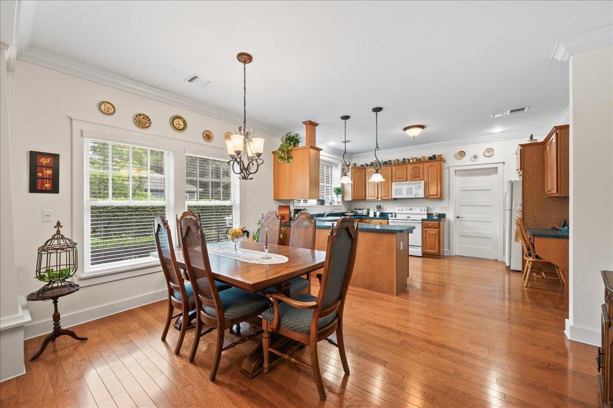 10 Cottage Drive