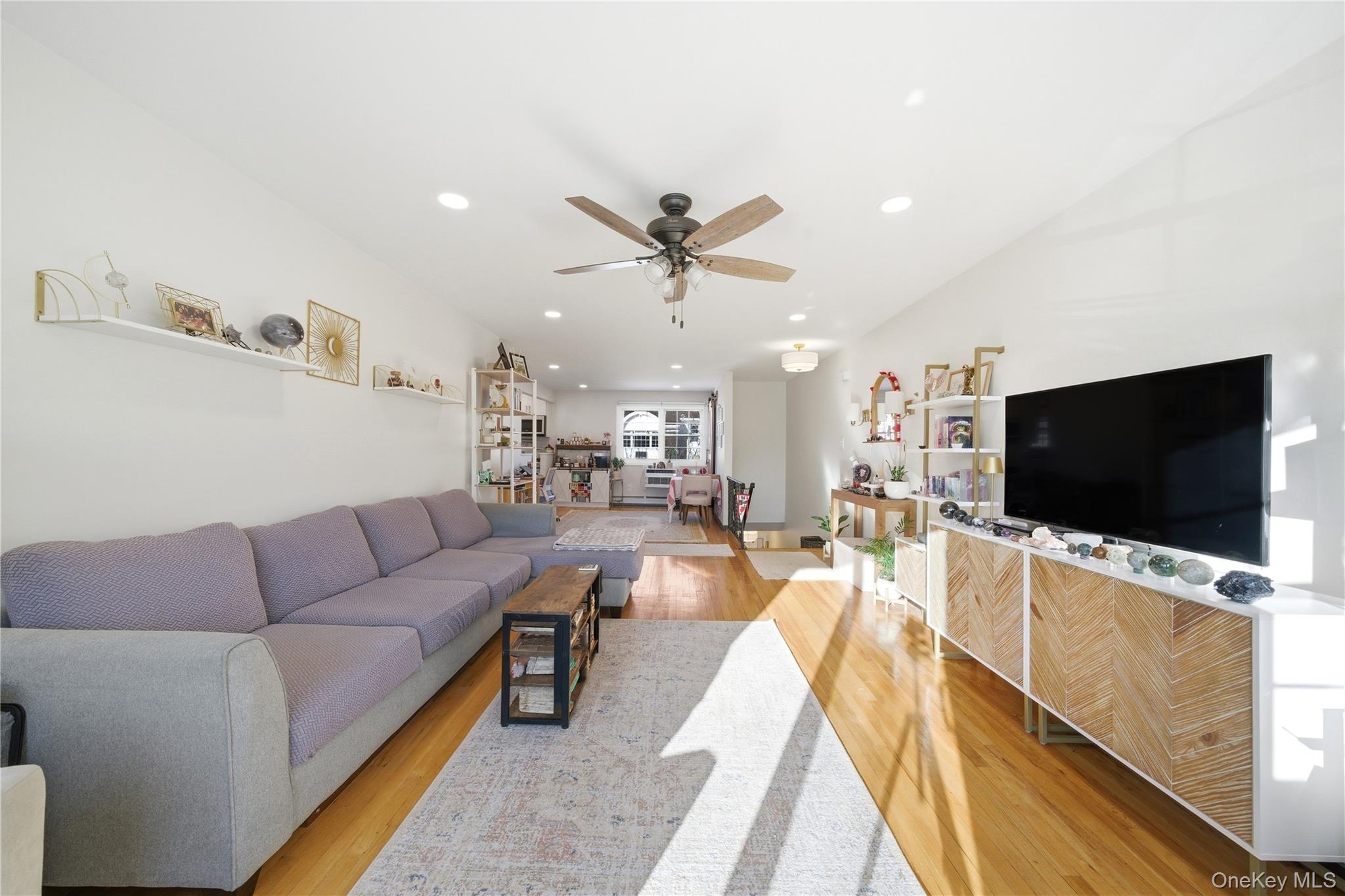 4743 Wilshire Lane Unit: 4743