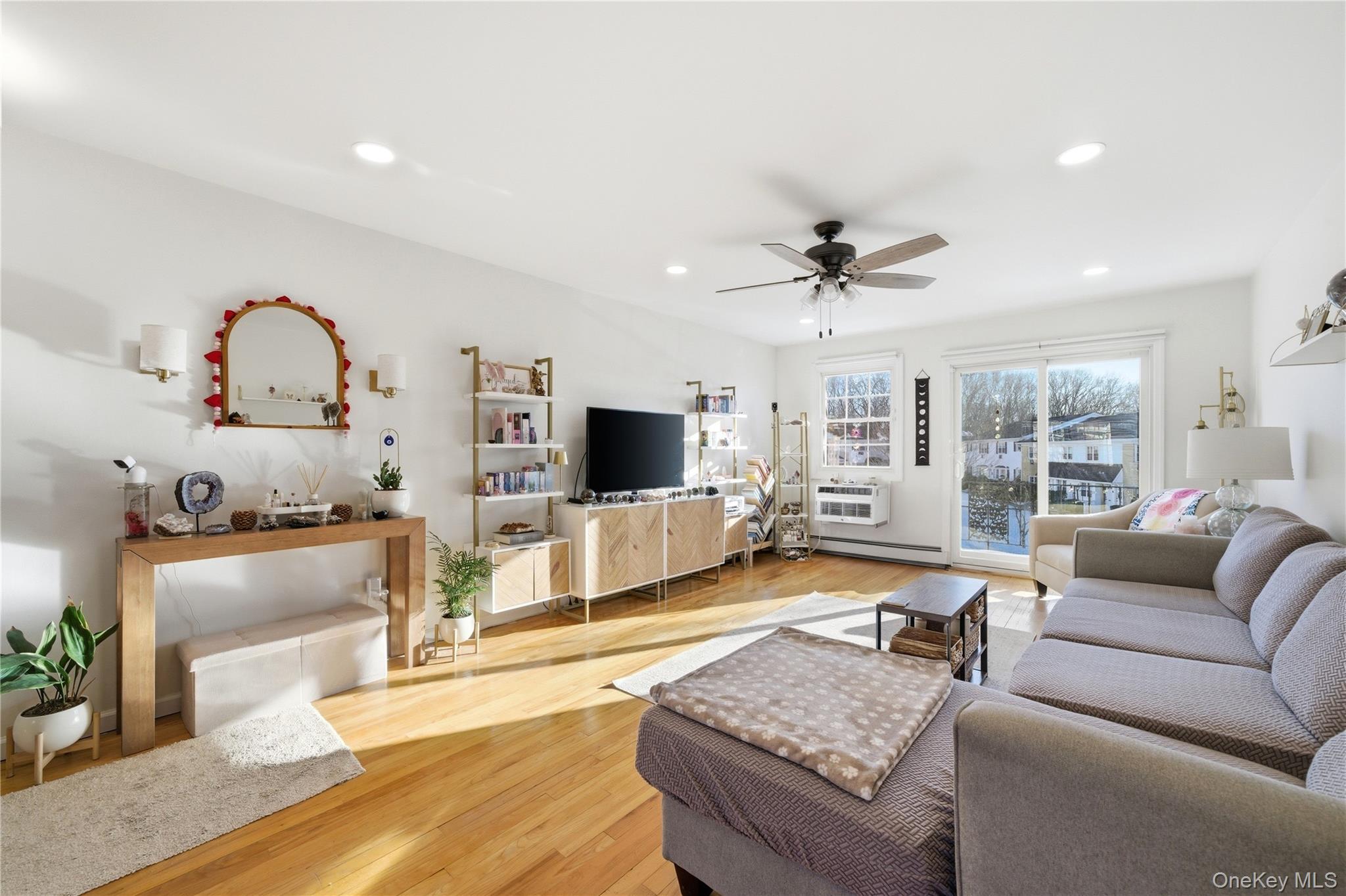 4743 Wilshire Lane Unit: 4743