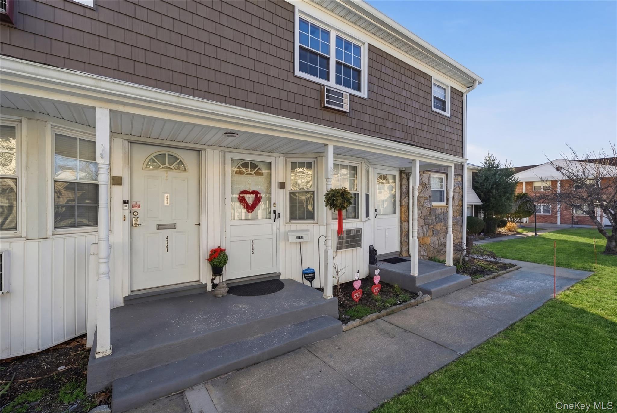 4743 Wilshire Lane Unit: 4743