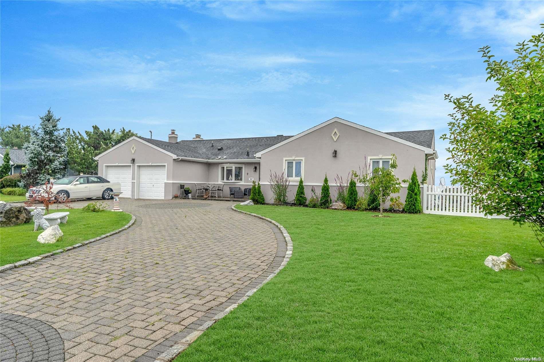 337 Grand Central Avenue