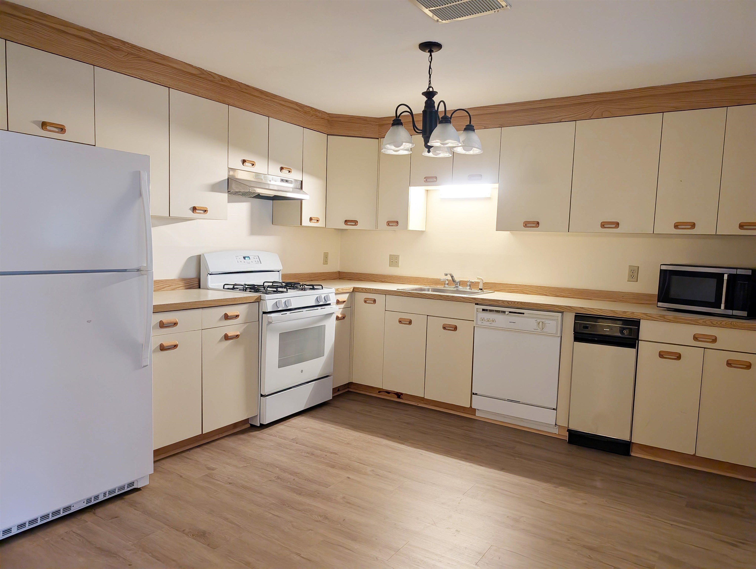 3 Roedean Drive Unit: 103