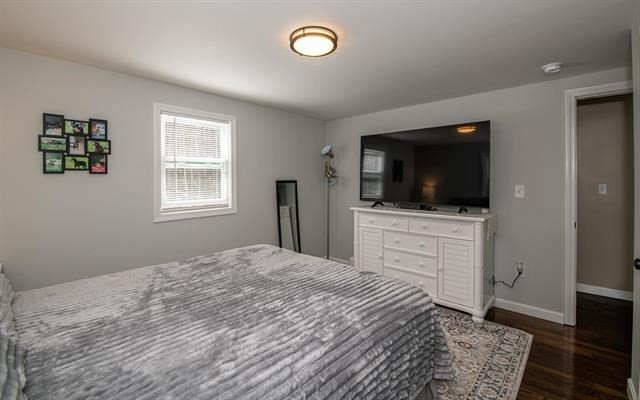 25 Bartlett St