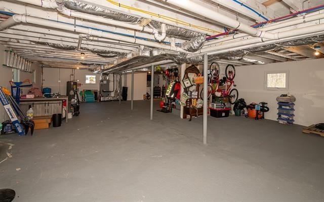 25 Bartlett St