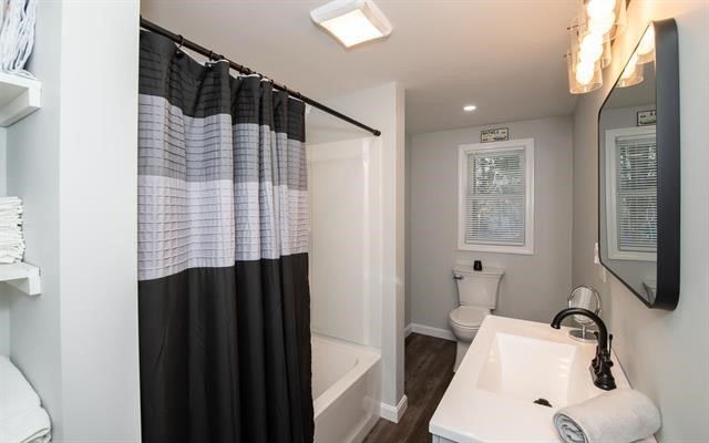 25 Bartlett St