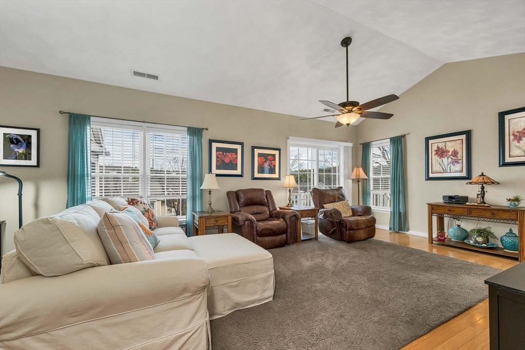 401 Autumn Ridge Dr # 401