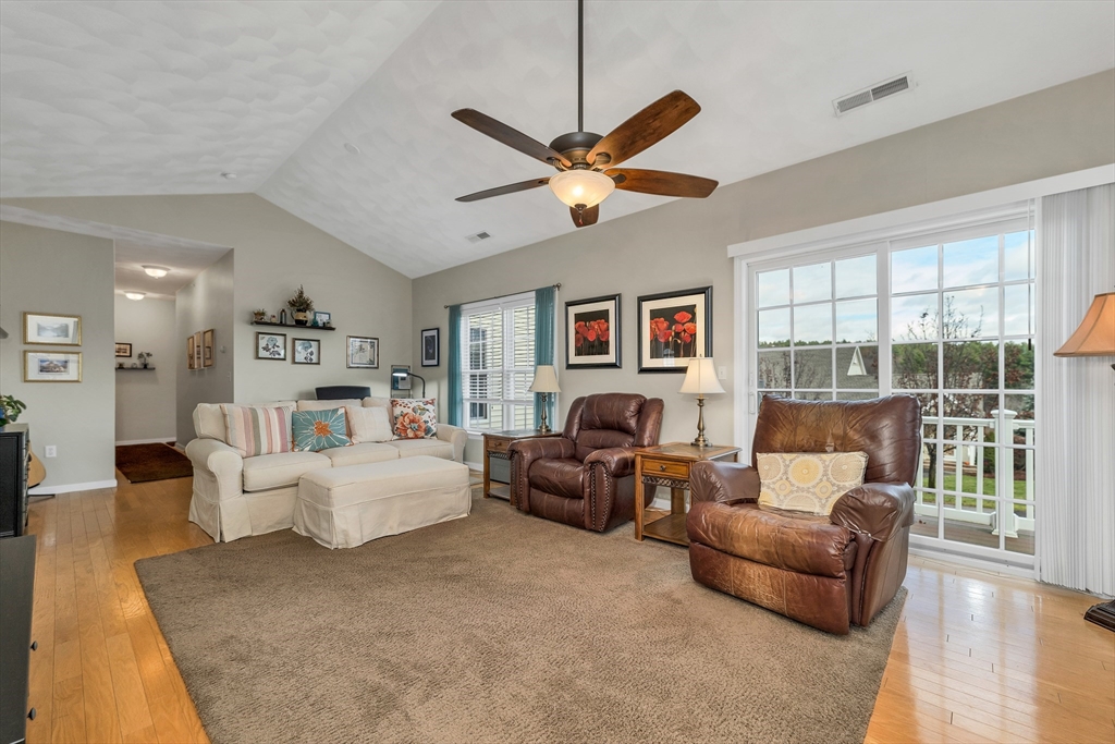 401 Autumn Ridge Dr # 401