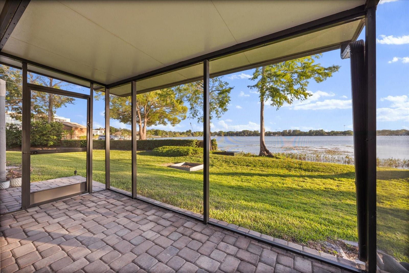 640 KILLARNEY BAY CT #4