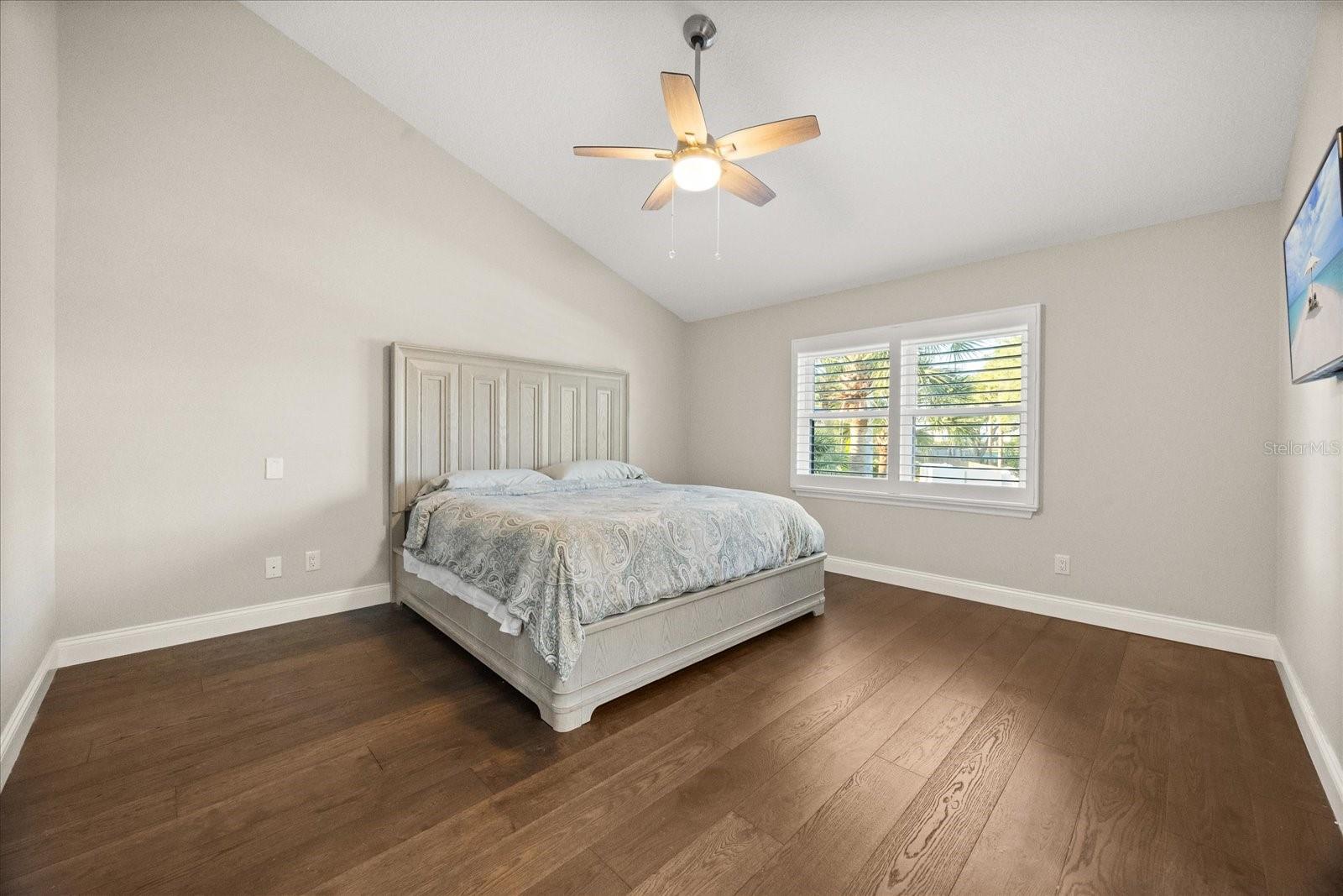 640 KILLARNEY BAY CT #4