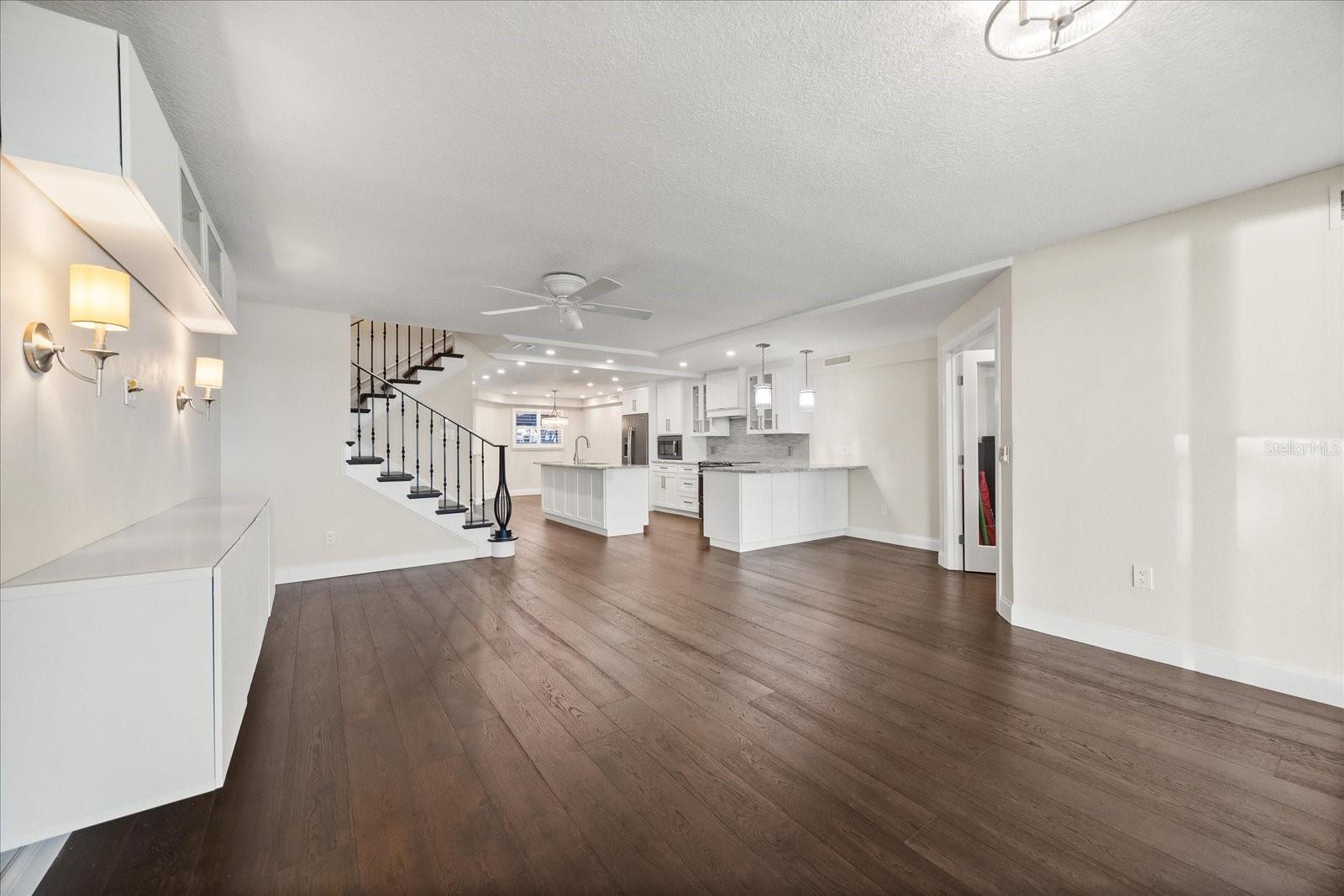 640 KILLARNEY BAY CT #4