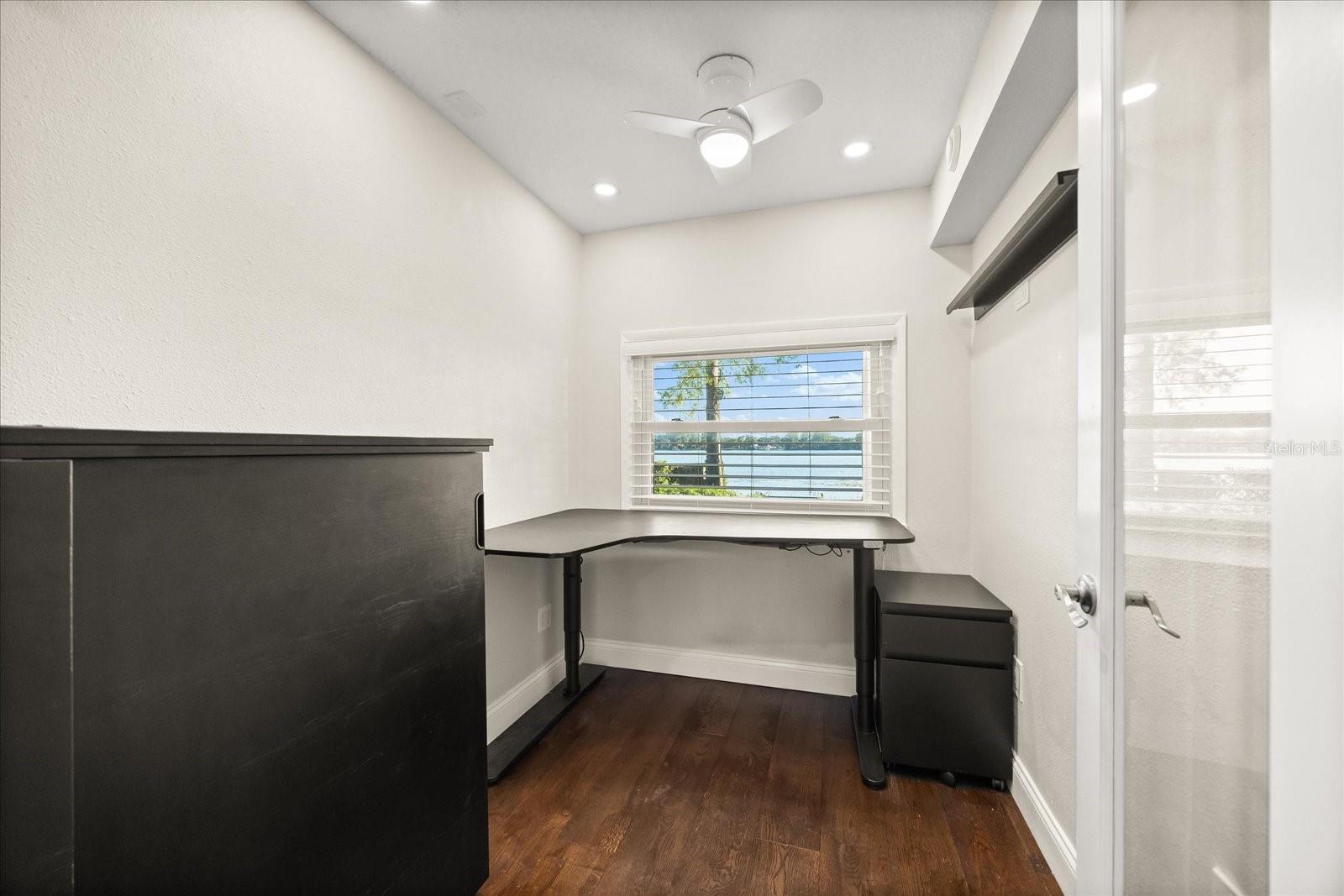 640 KILLARNEY BAY CT #4