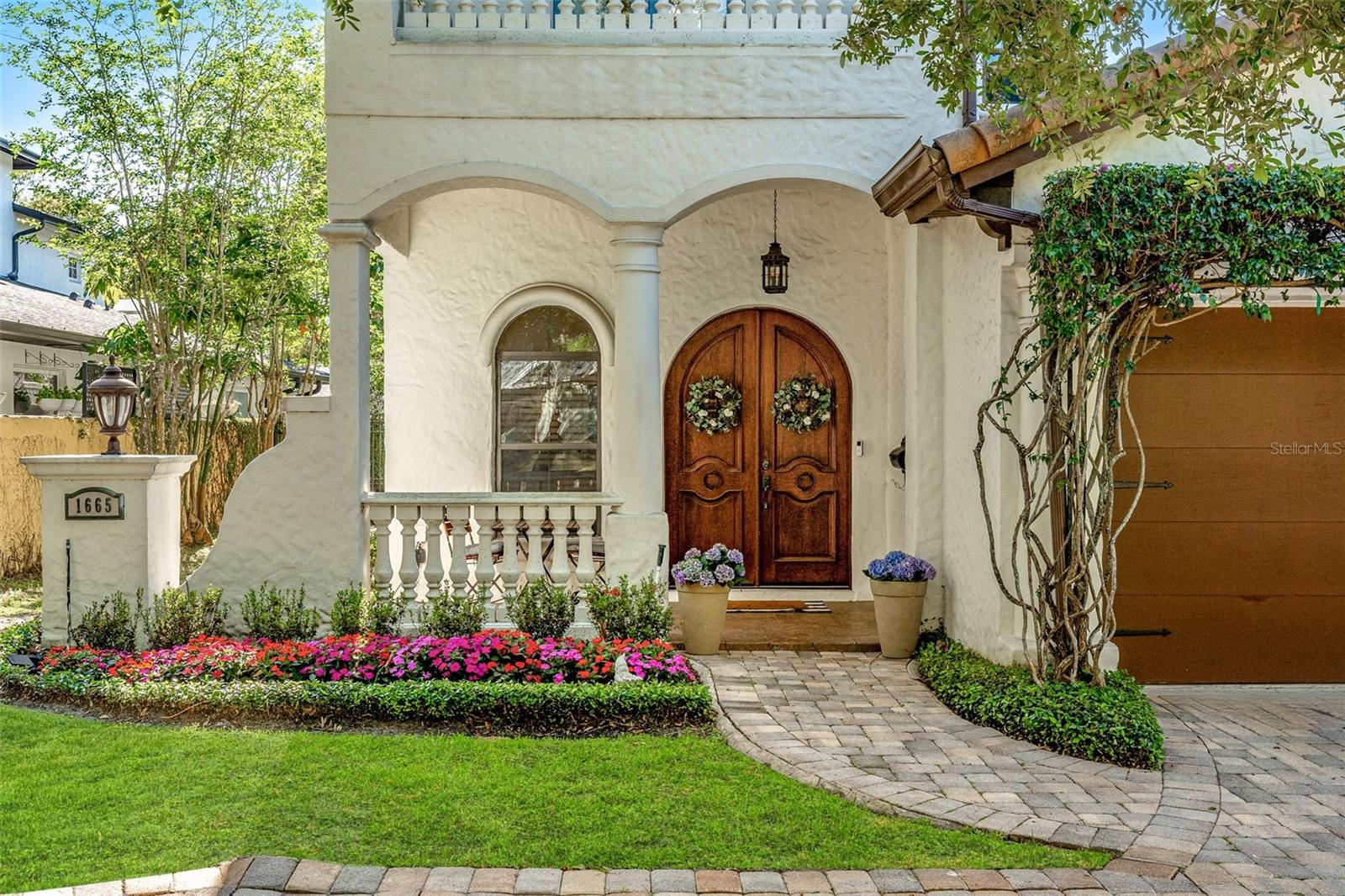 1665 TEMPLE DR