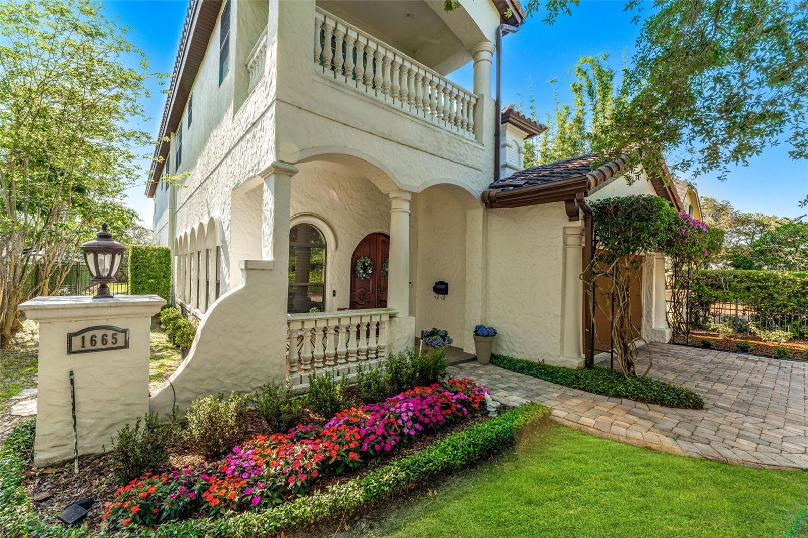1665 TEMPLE DR