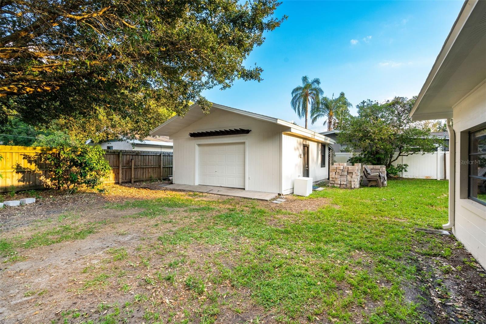 2330 WESTMINSTER CT
