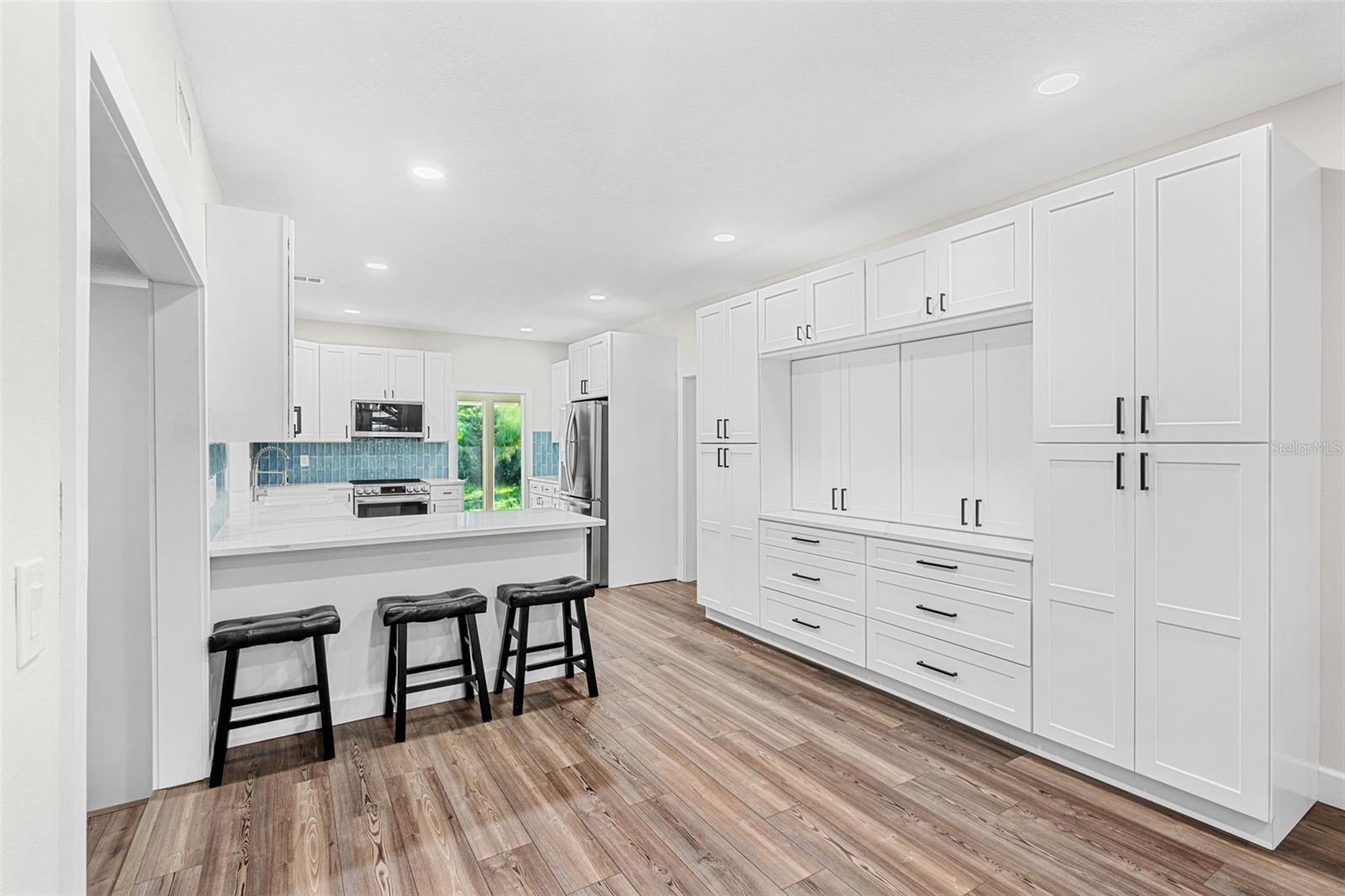2330 WESTMINSTER CT