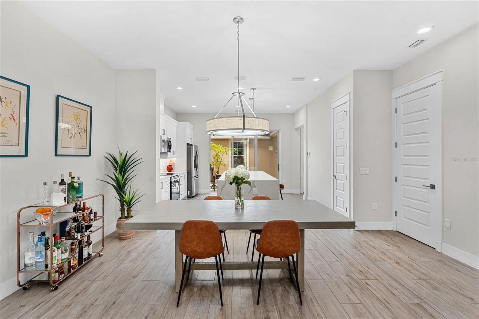 1275 MICHIGAN AVE
