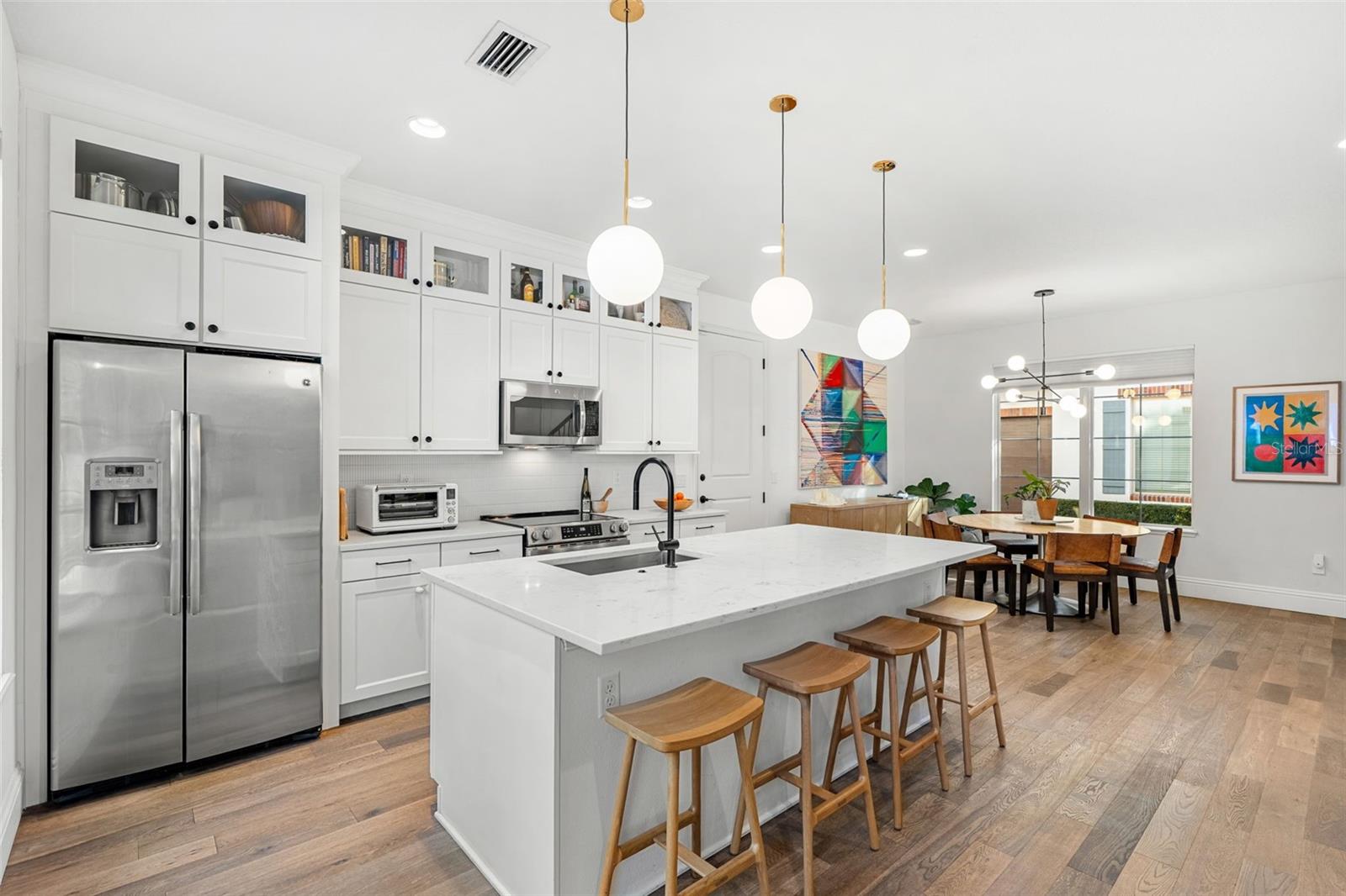 1732 RIDGEWOOD AVE #S