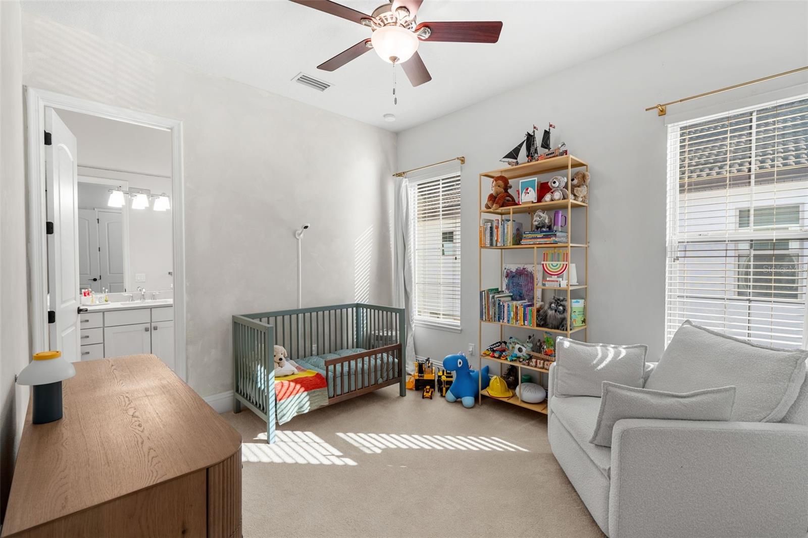 1732 RIDGEWOOD AVE #S