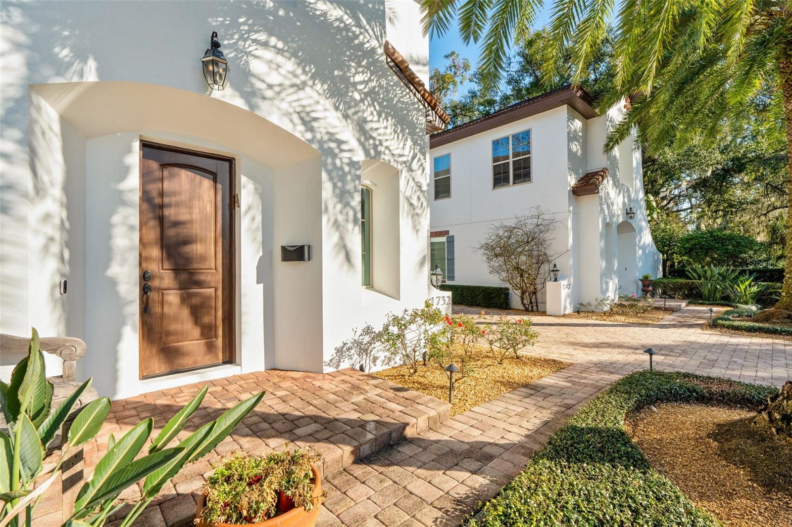 1732 RIDGEWOOD AVE #S