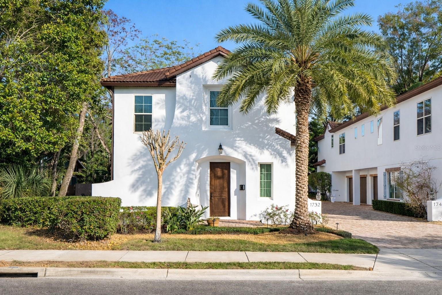 1732 RIDGEWOOD AVE #S