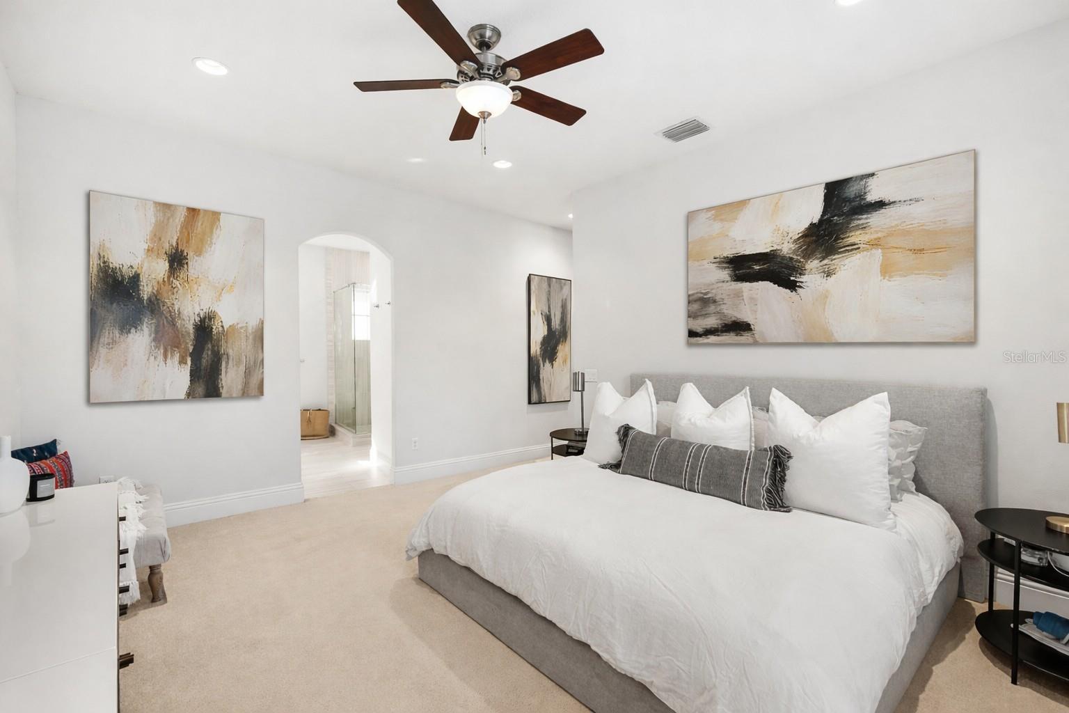 1732 RIDGEWOOD AVE #S