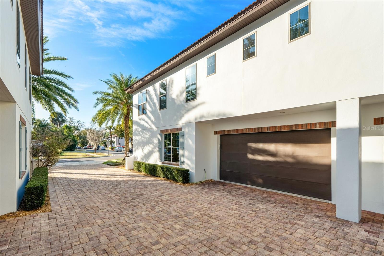 1732 RIDGEWOOD AVE #S