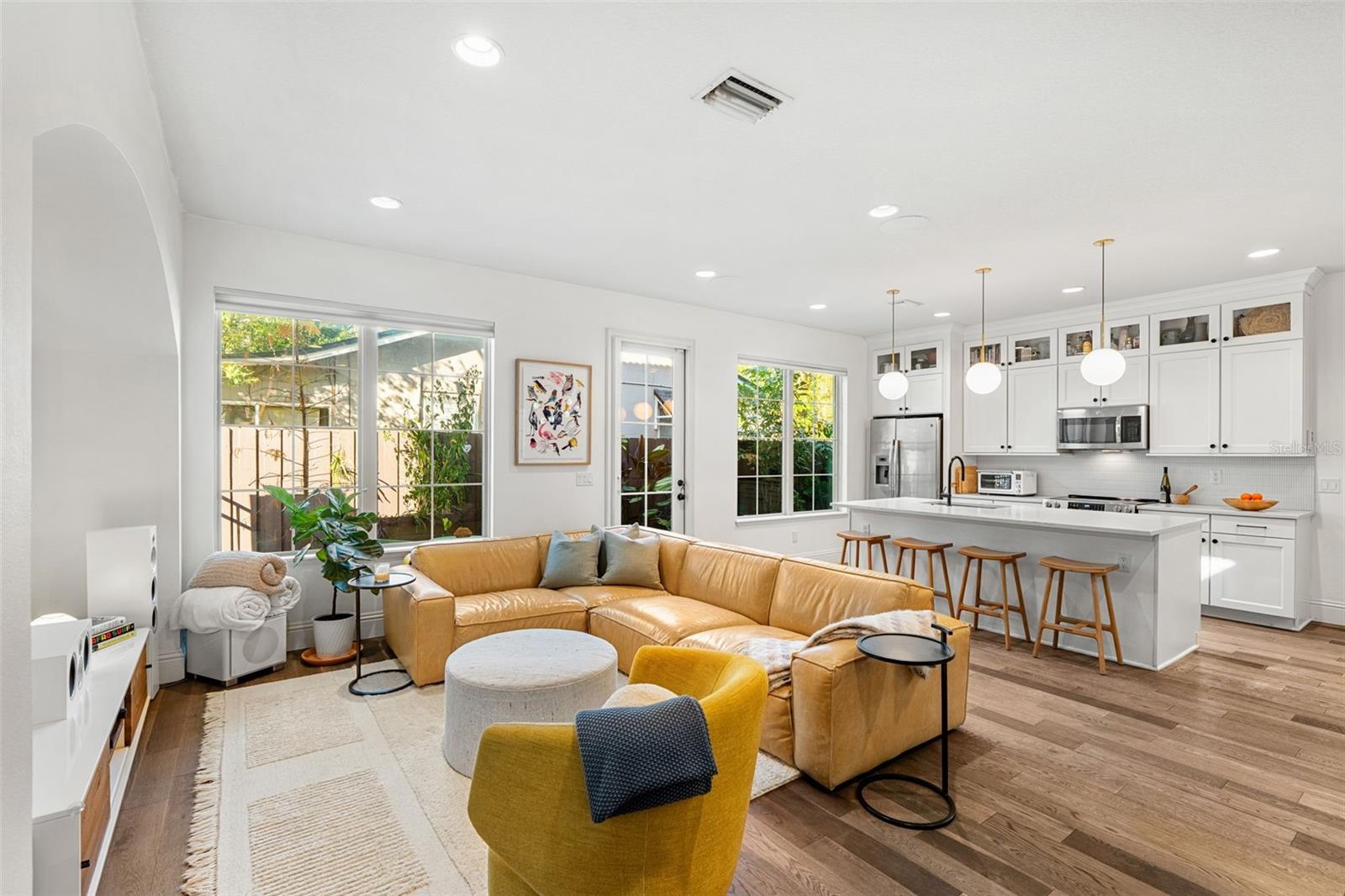 1732 RIDGEWOOD AVE #S