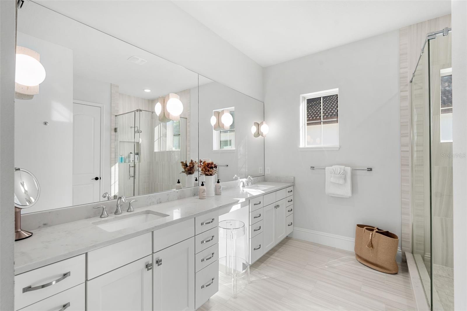 1732 RIDGEWOOD AVE #S