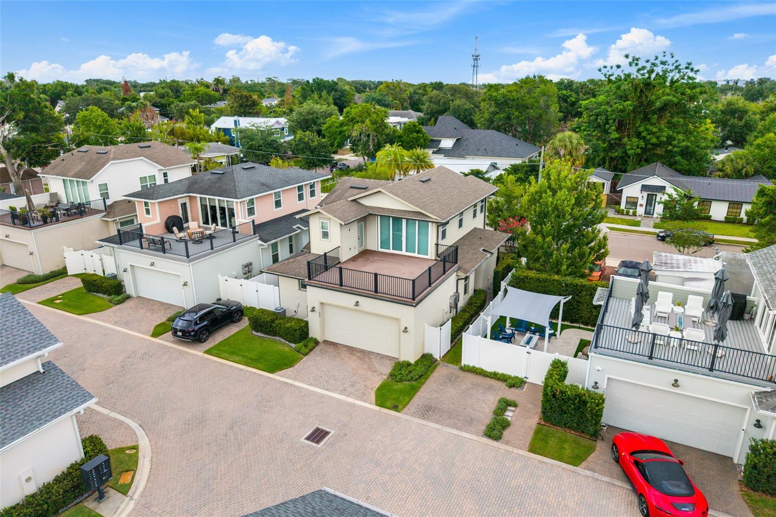 437 N CAPEN AVE