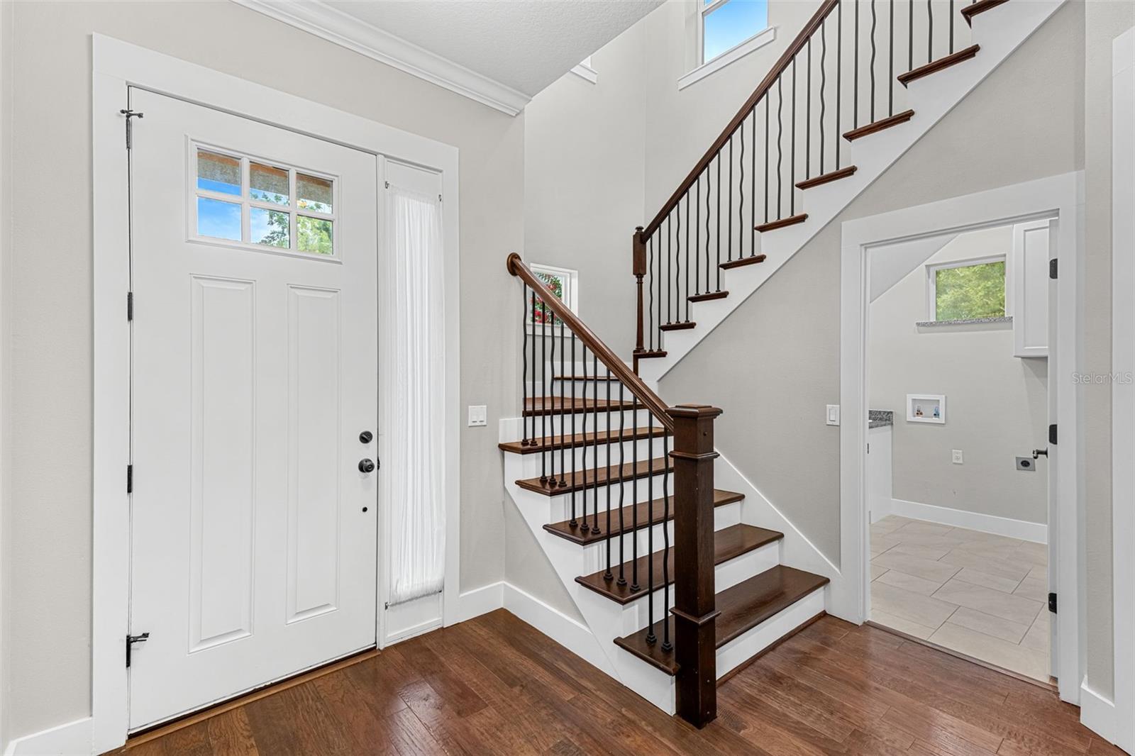 437 N CAPEN AVE