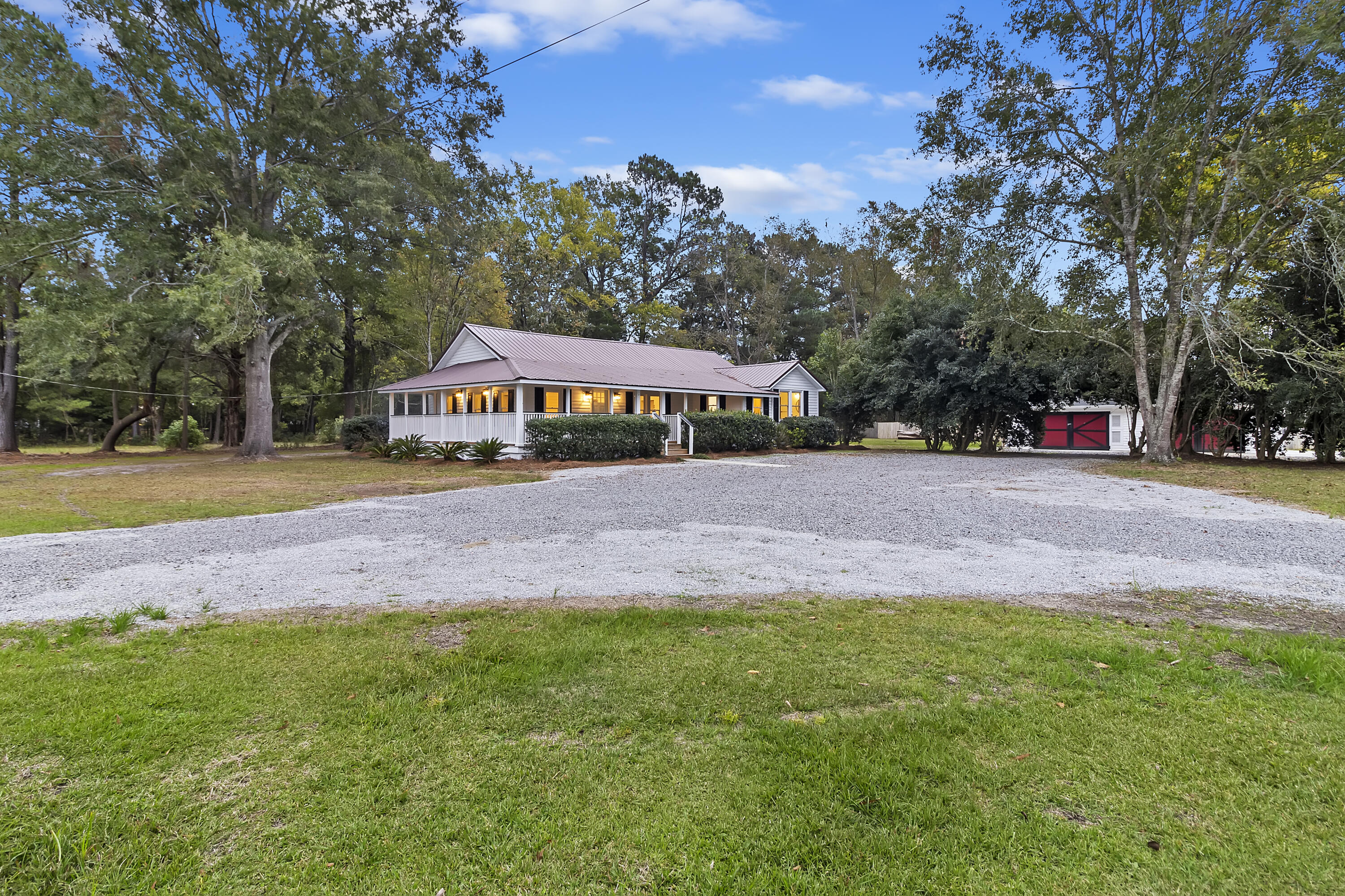 2311 N Highway 17a