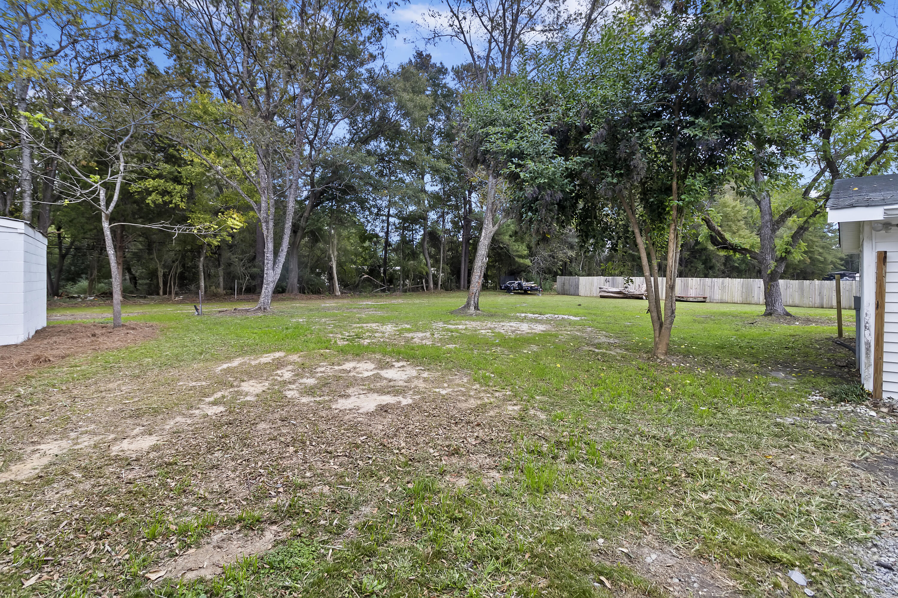 2311 N Highway 17a