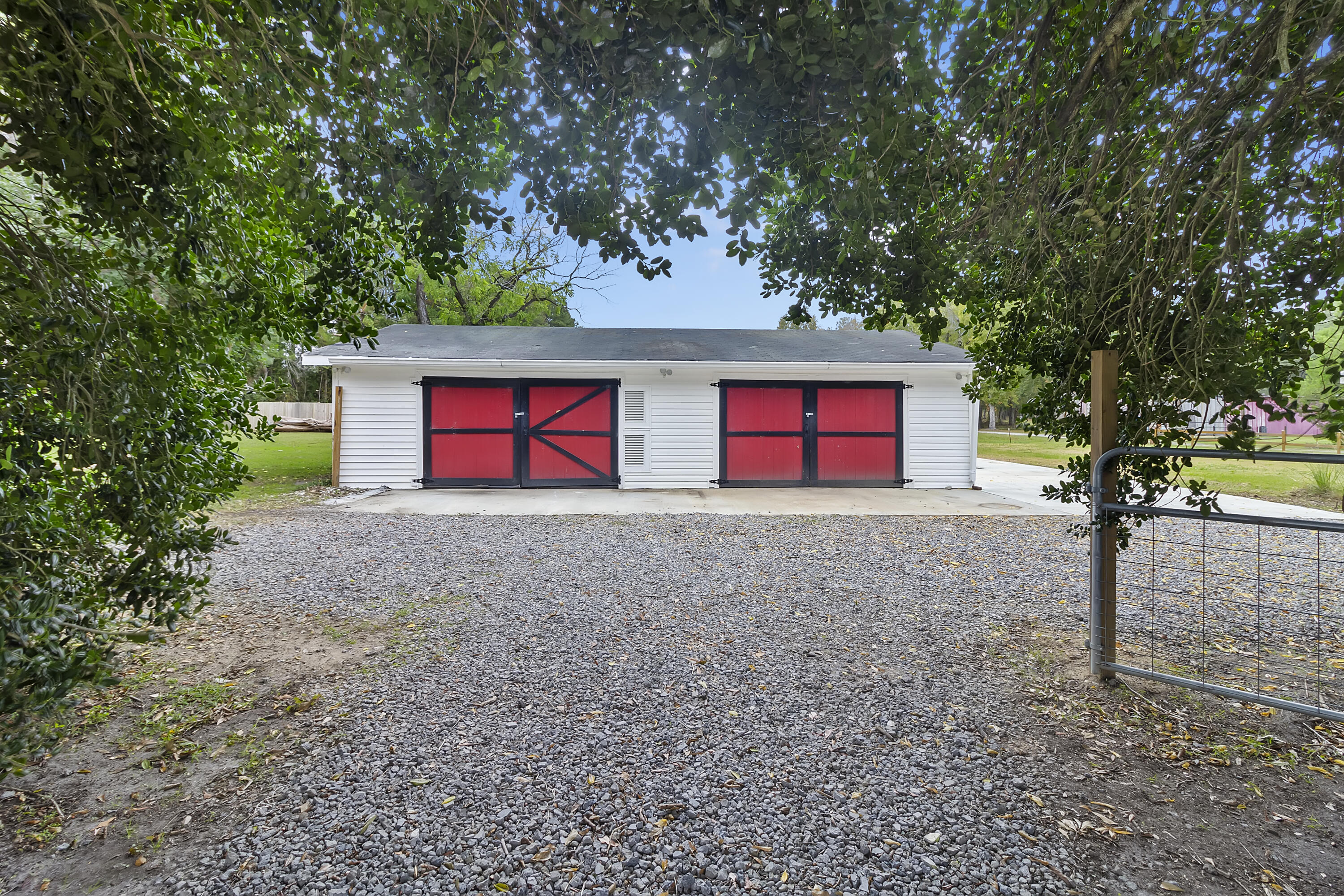 2311 N Highway 17a