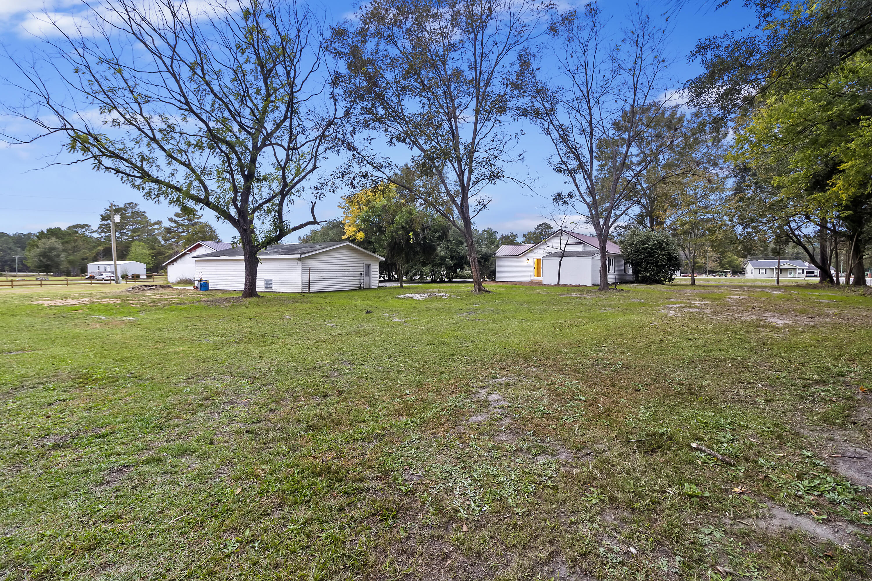 2311 N Highway 17a