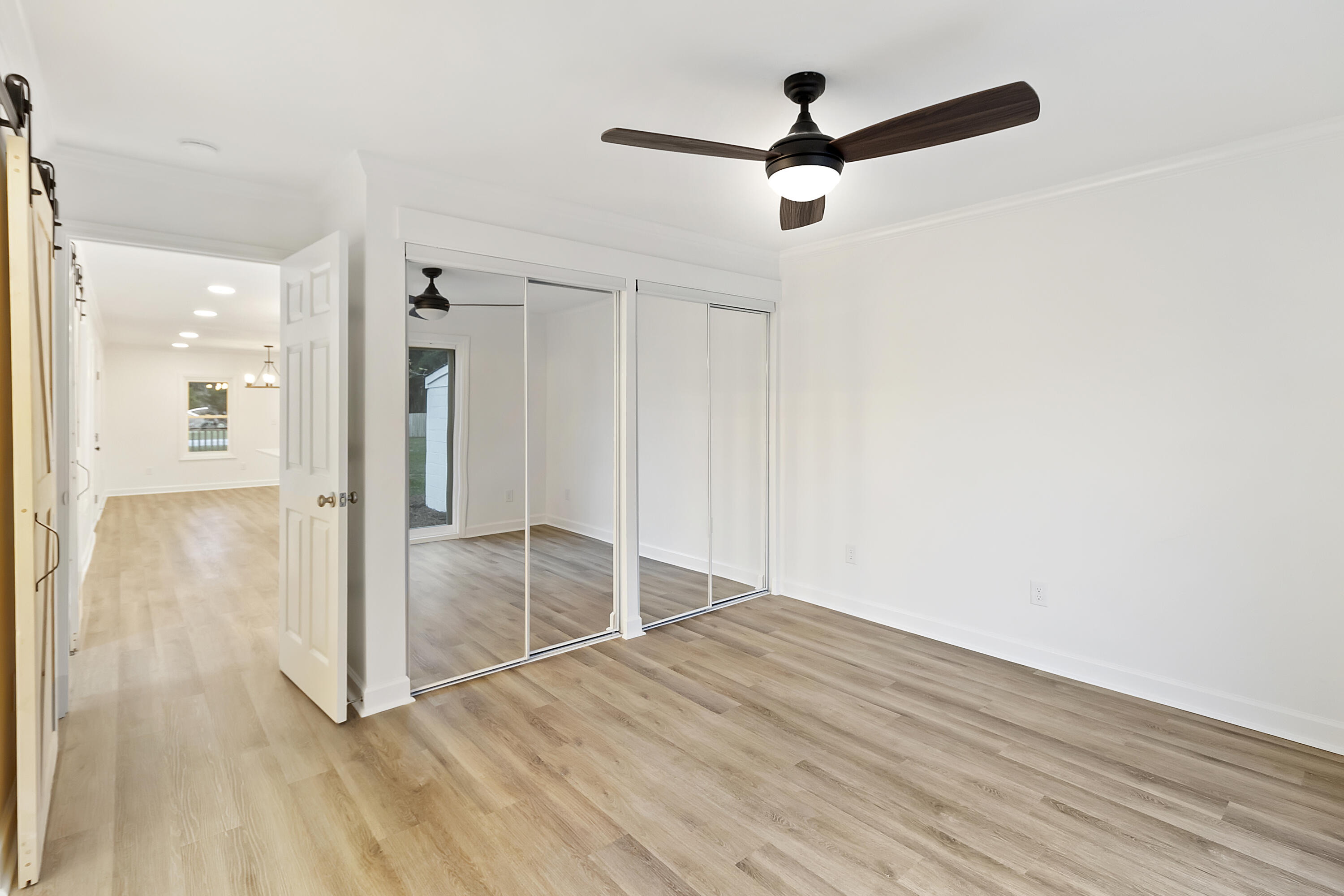2311 N Highway 17a