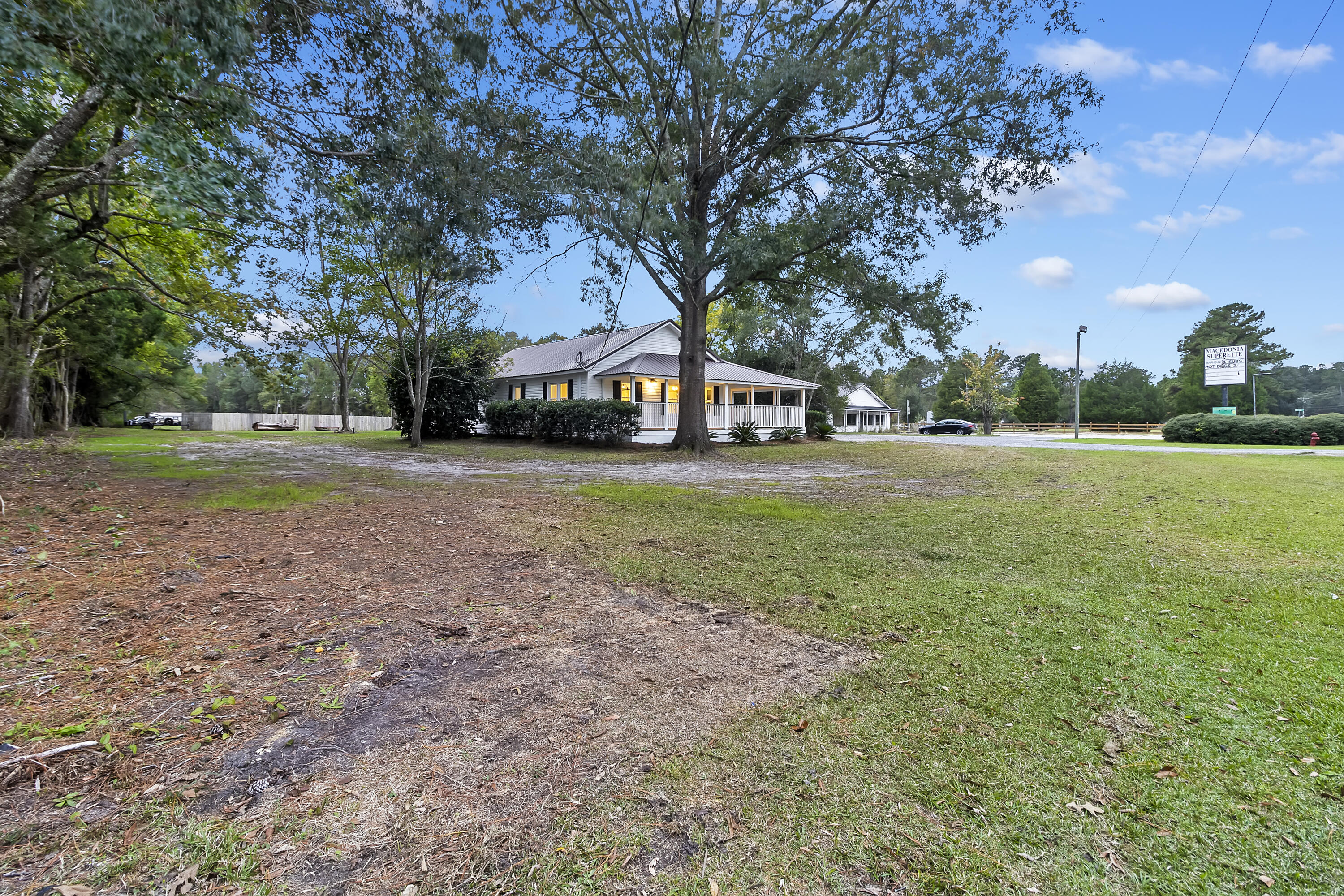 2311 N Highway 17a