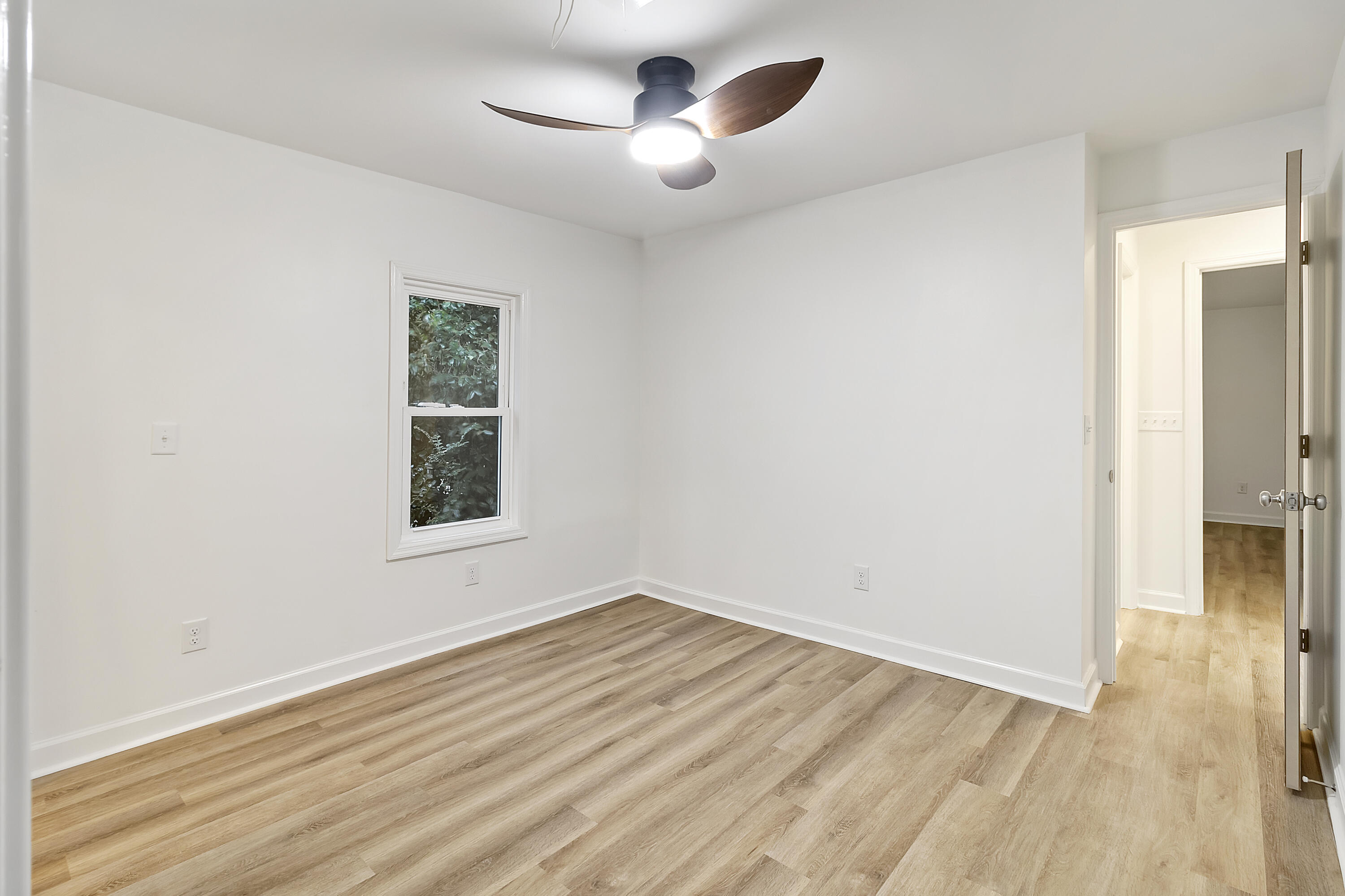 2311 N Highway 17a
